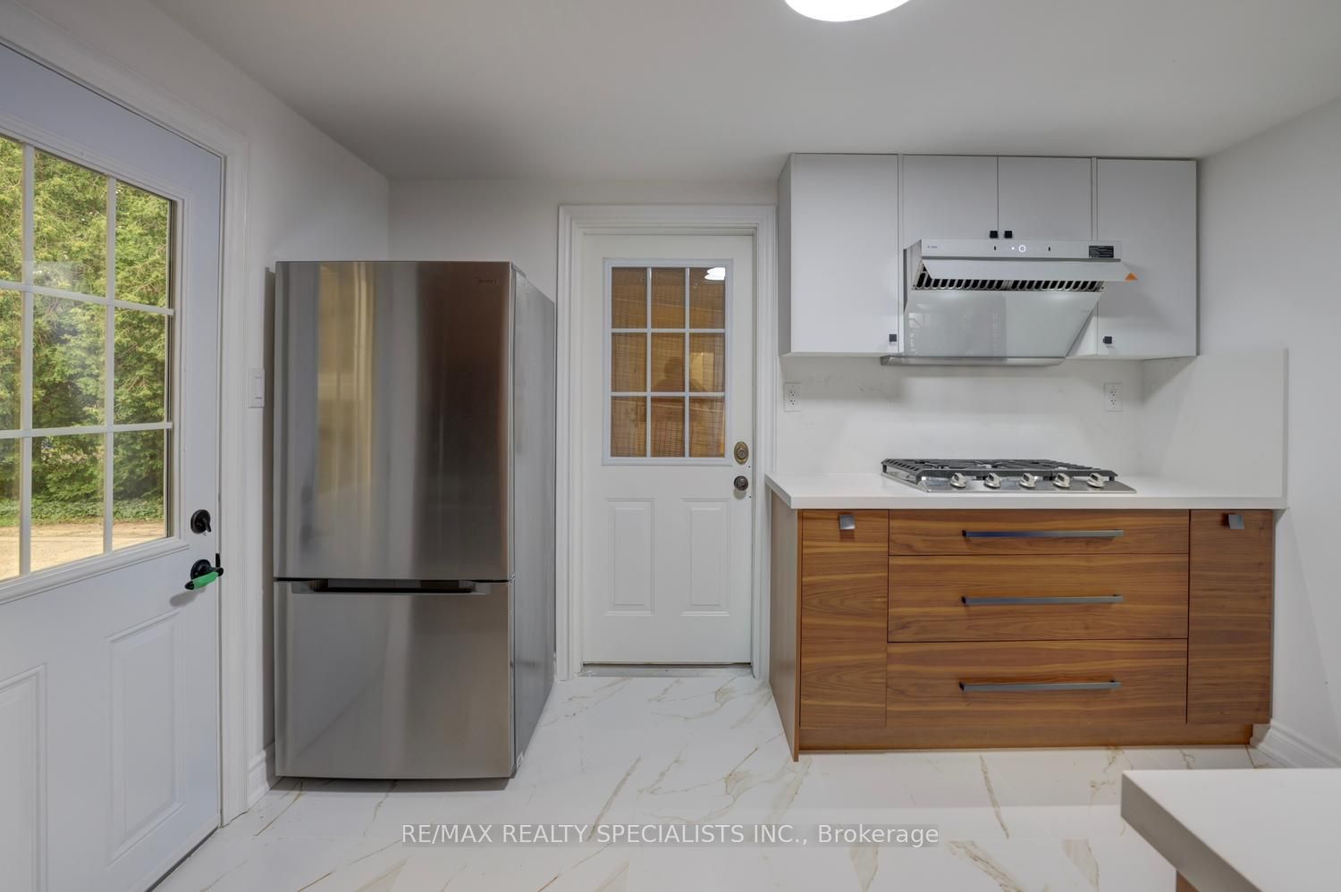 406 Christina Drive Property Photo 16