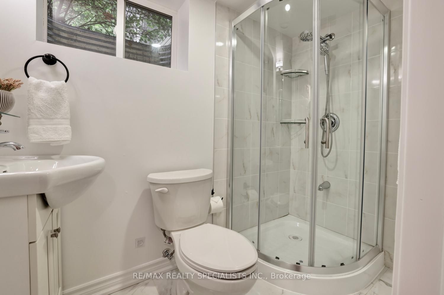 406 Christina Drive Property Photo 35
