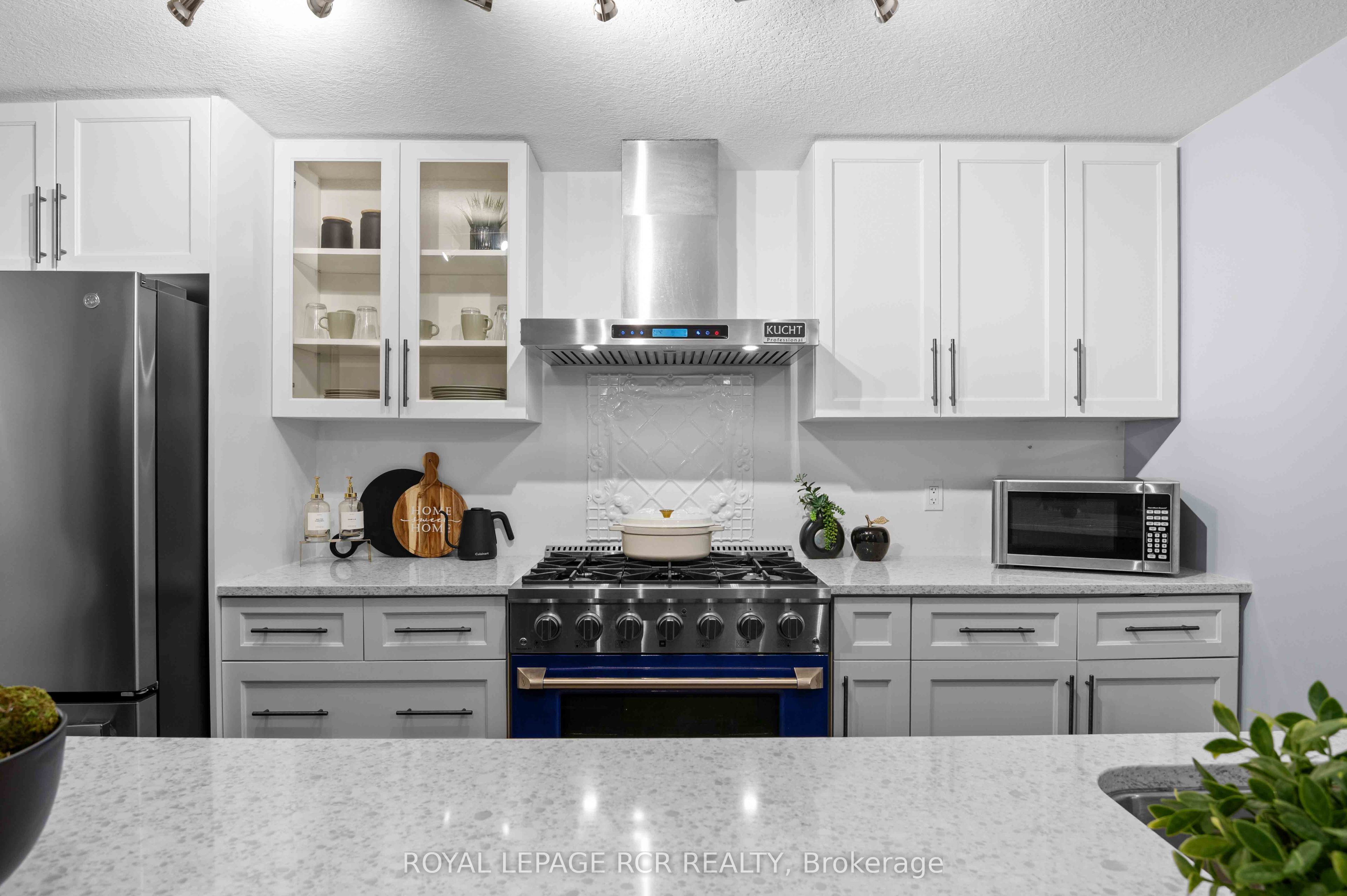 17 Centre Street 102 Property Photo 24