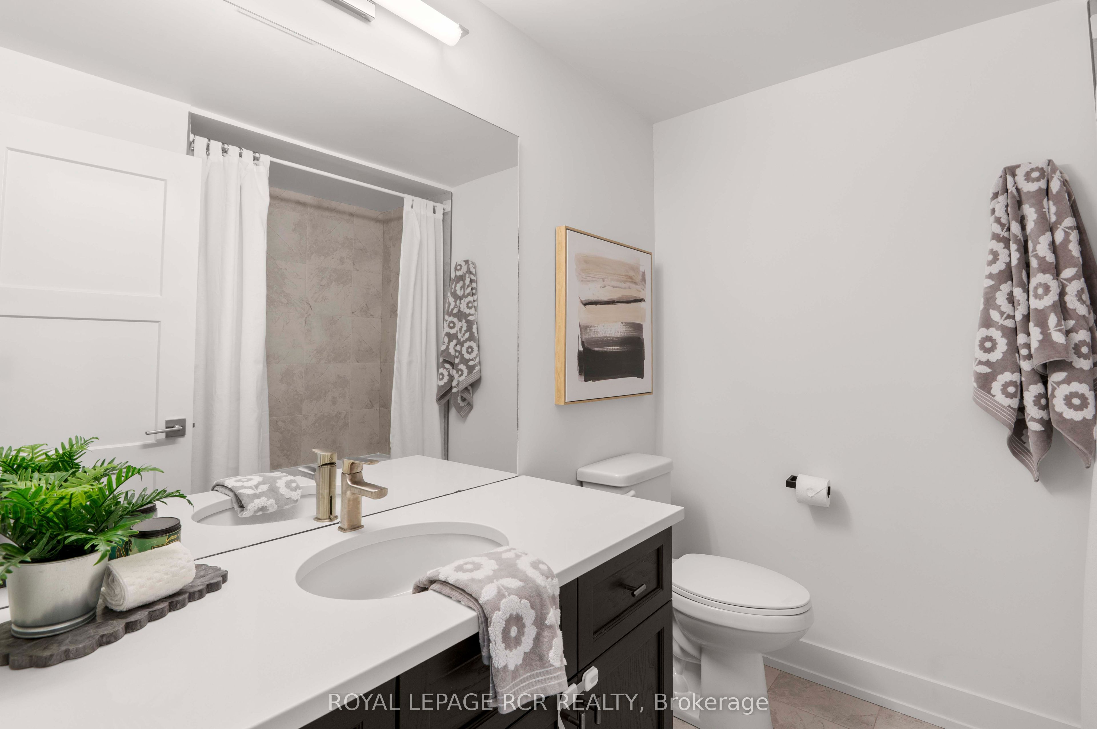 17 Centre Street 102 Property Photo 38
