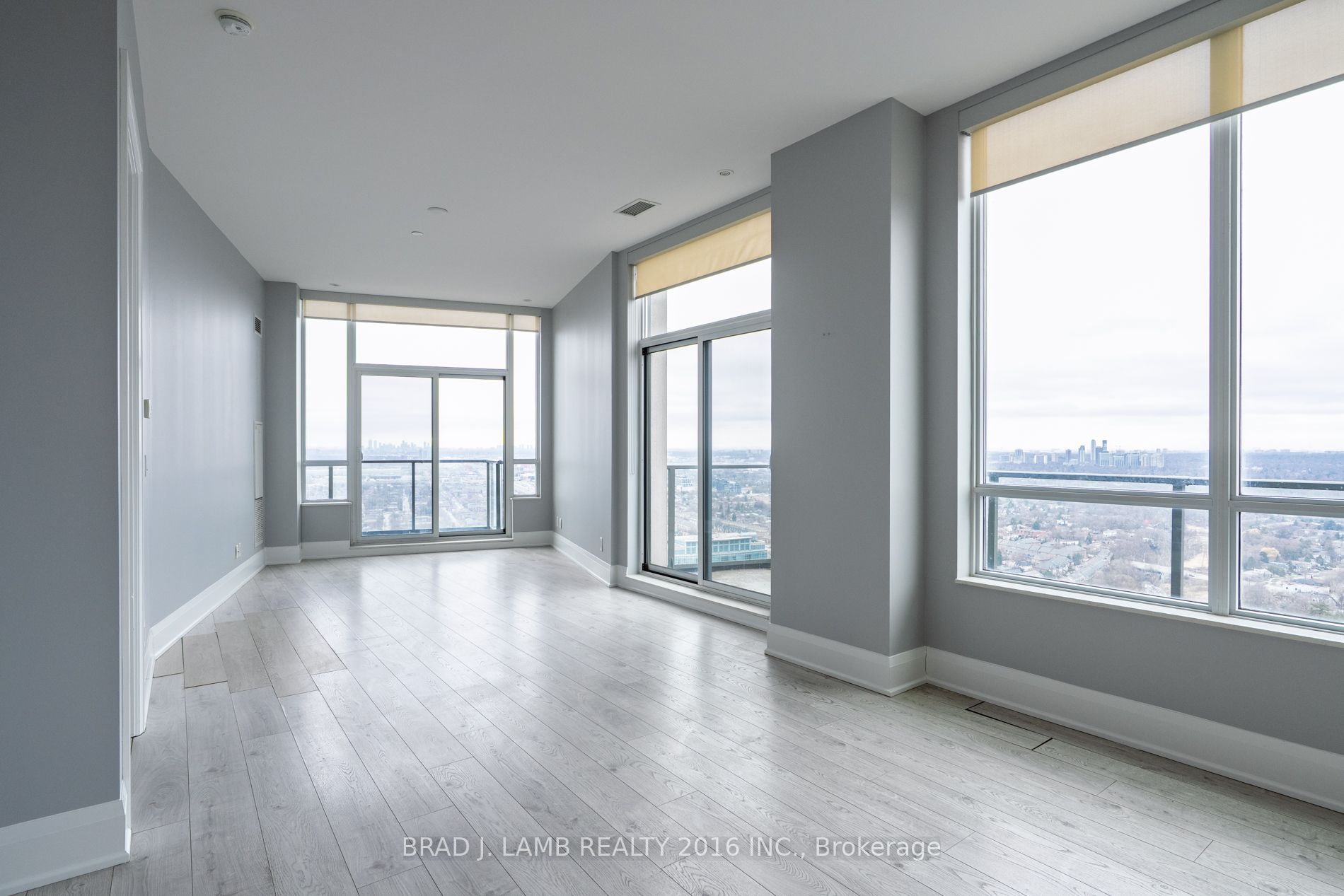 36 Park Lawn Road #4403