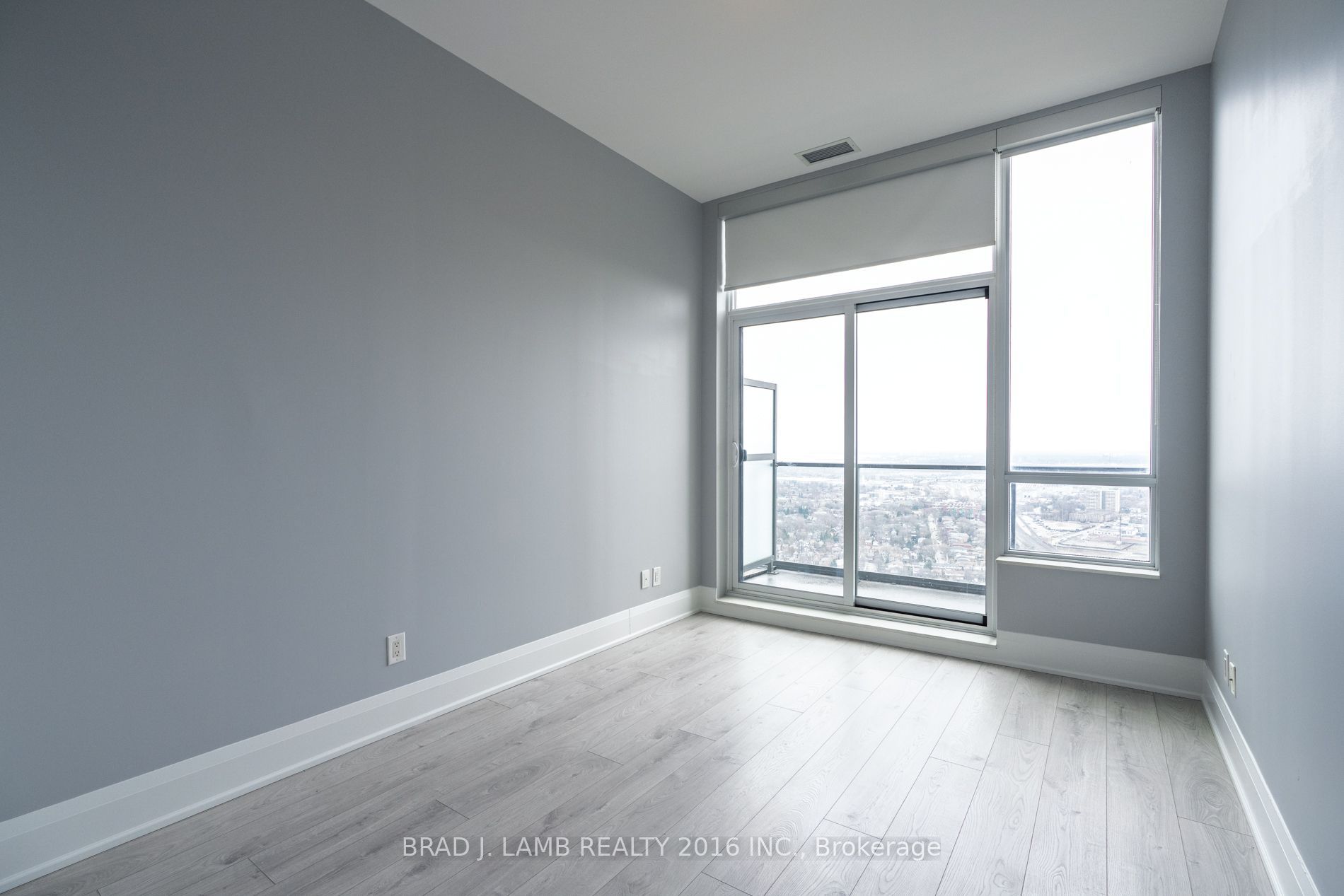 36 Park Lawn Road #4403 Property Photo 6