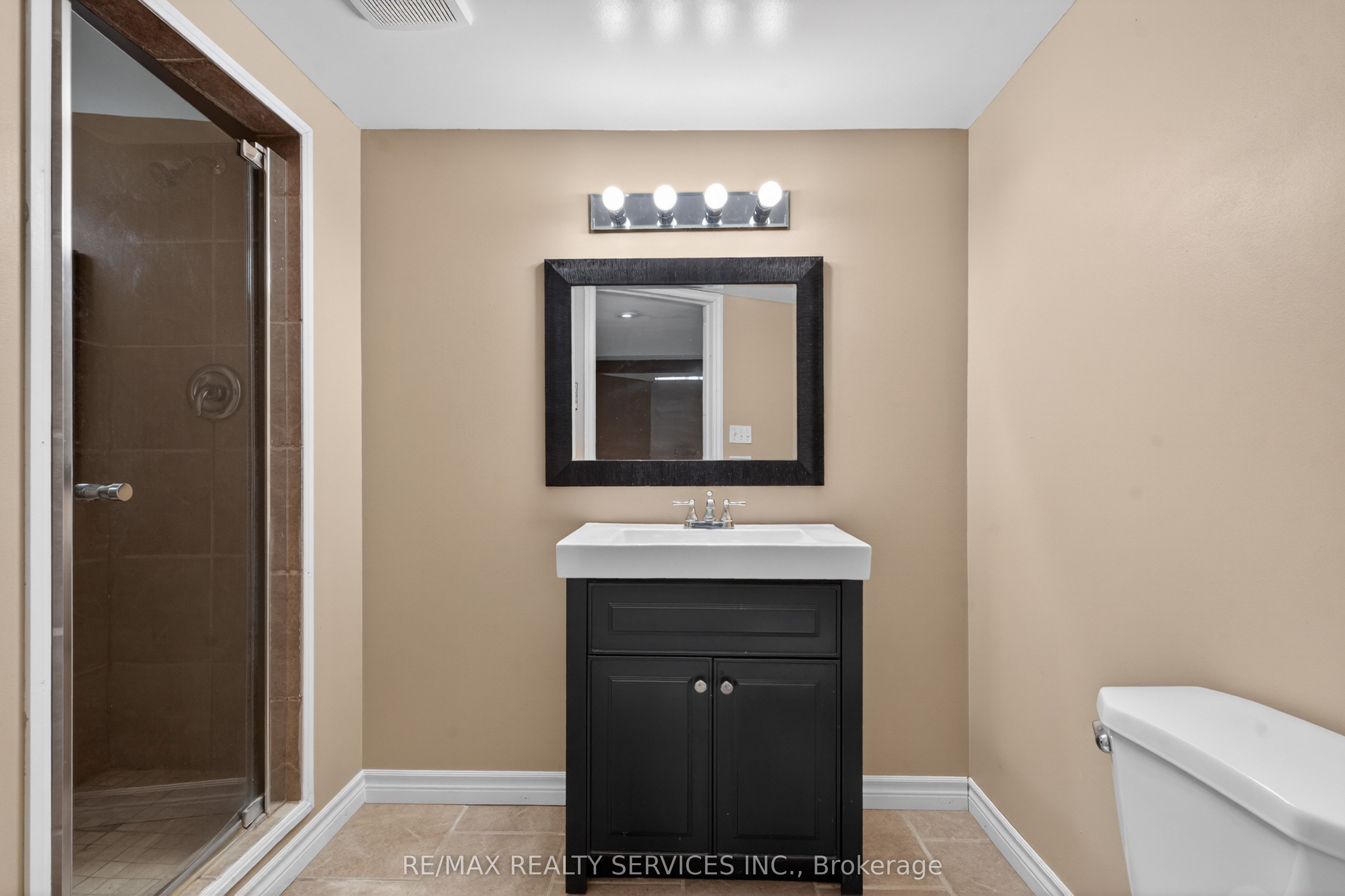 70 Hunter Road Property Photo 32