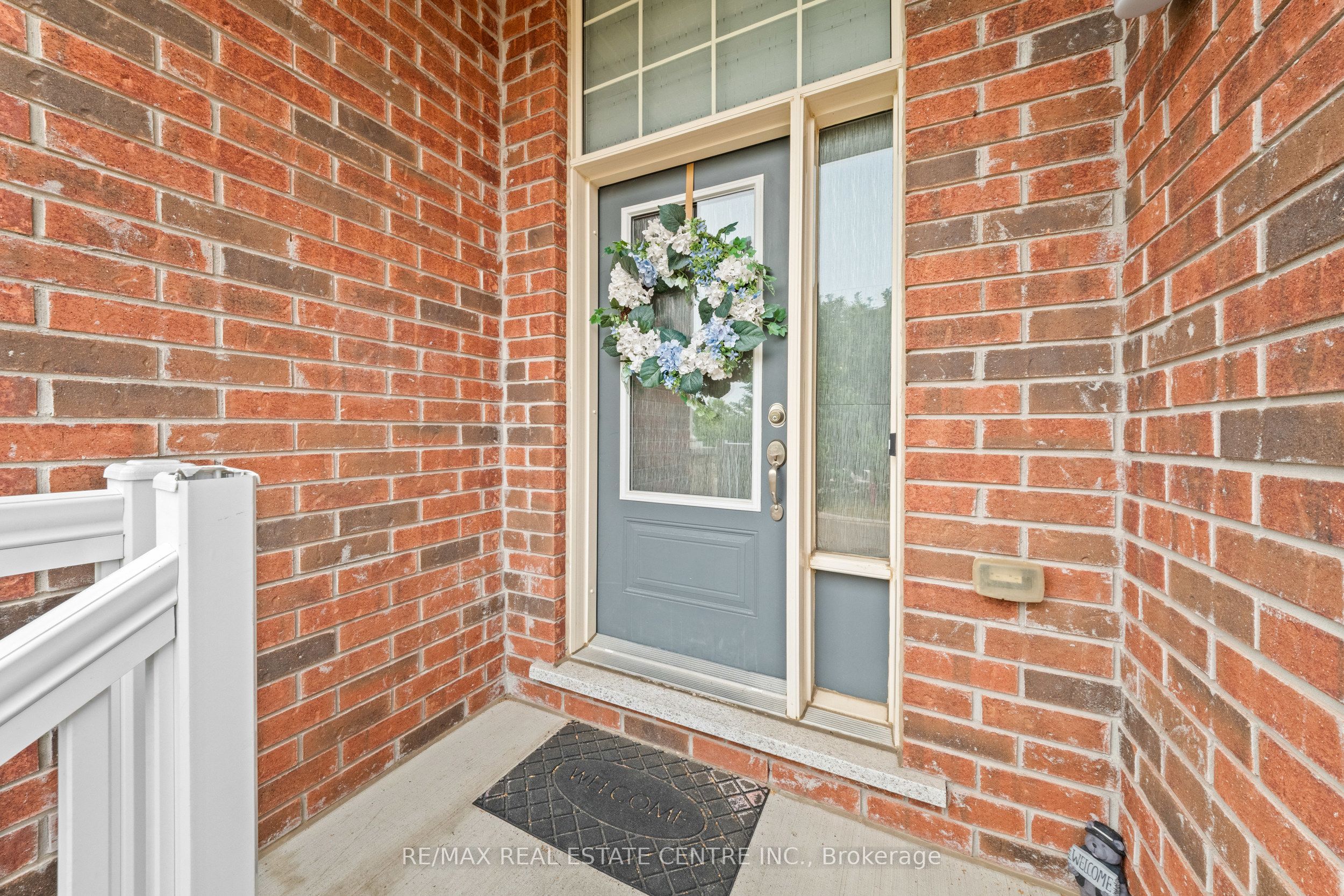 34 Aspen Hills Road Property Photo 4