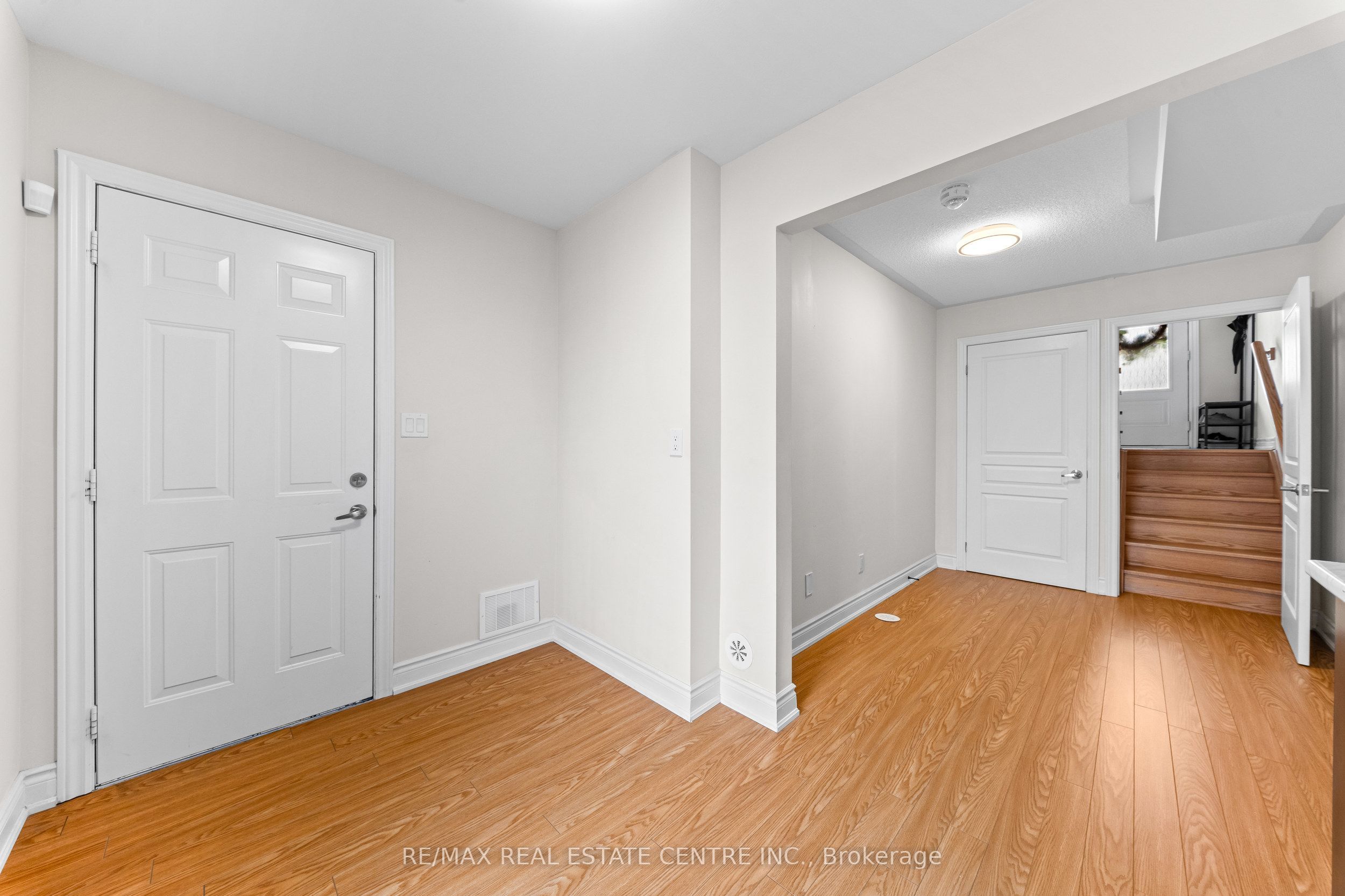 34 Aspen Hills Road Property Photo 29