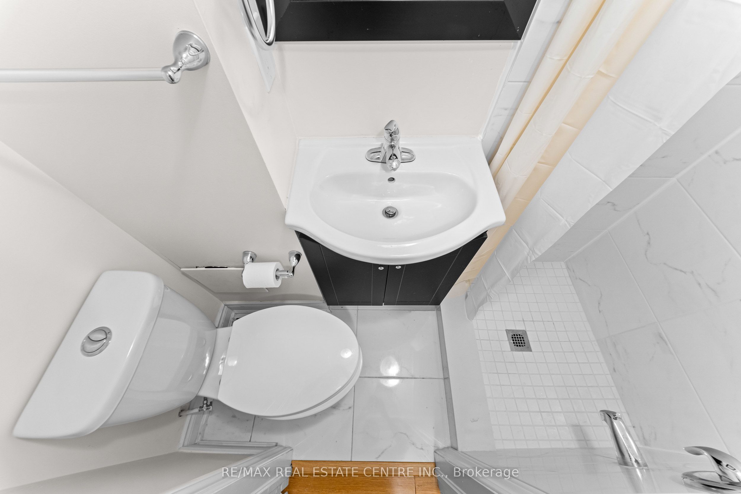 34 Aspen Hills Road Property Photo 35