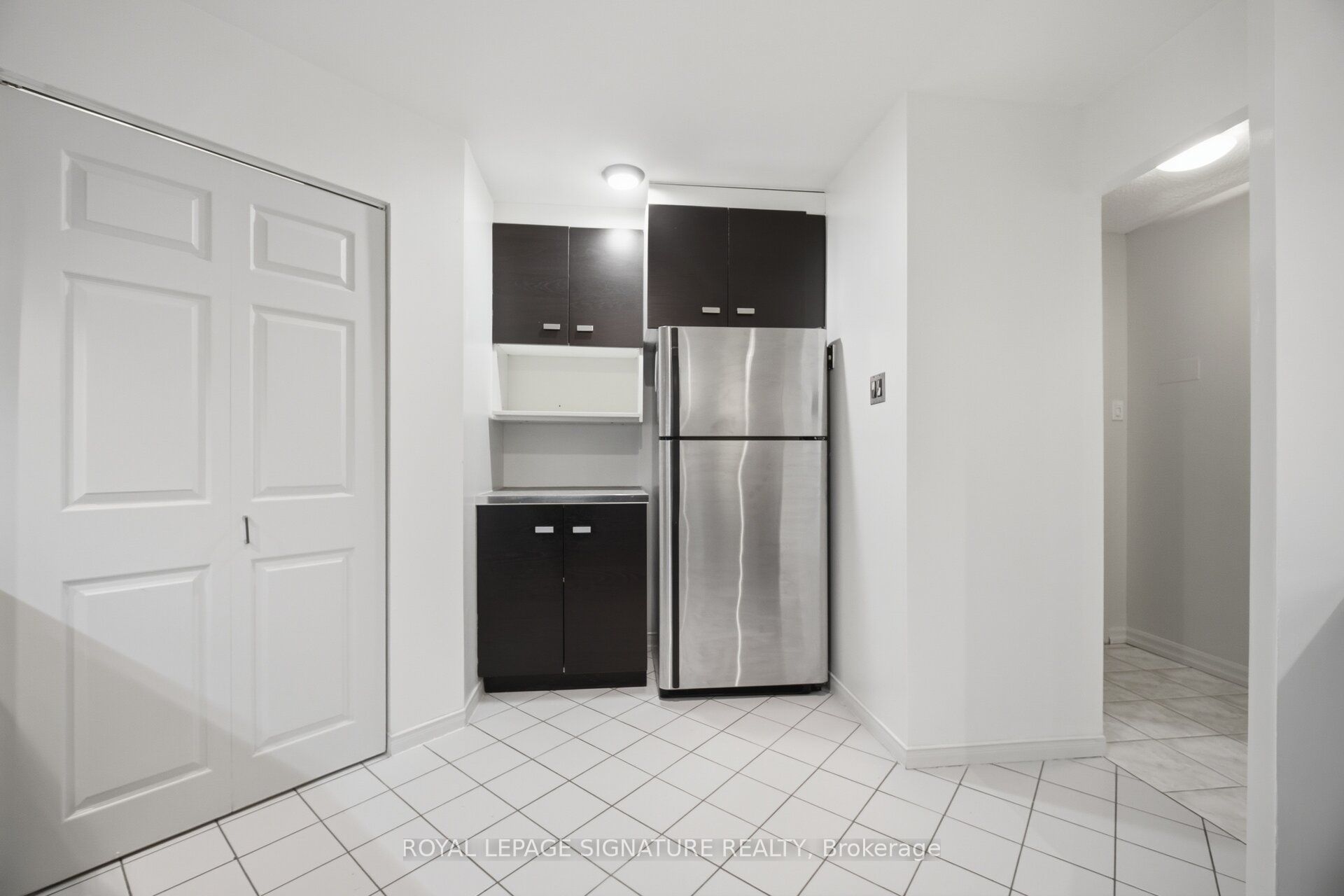 1485 Lakeshore Road E 411 Property Photo 16