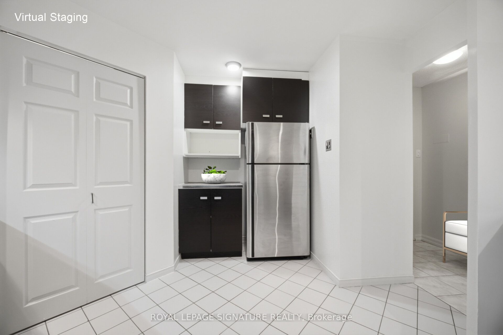 1485 Lakeshore Road E 411 Property Photo 17