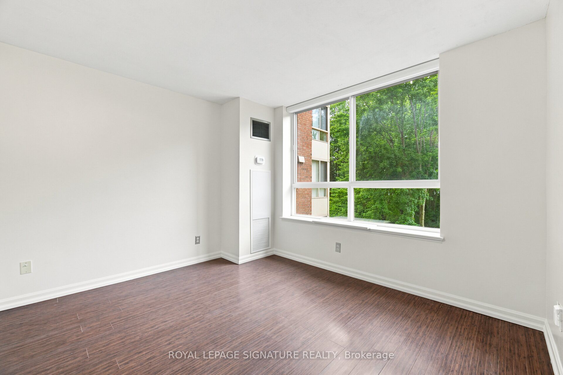 1485 Lakeshore Road E 411 Property Photo 27