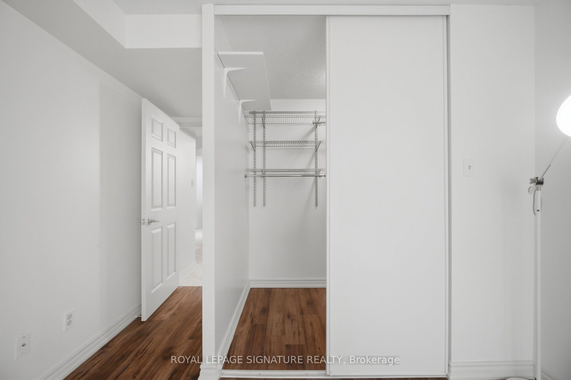 1485 Lakeshore Road E 411 Property Photo 41