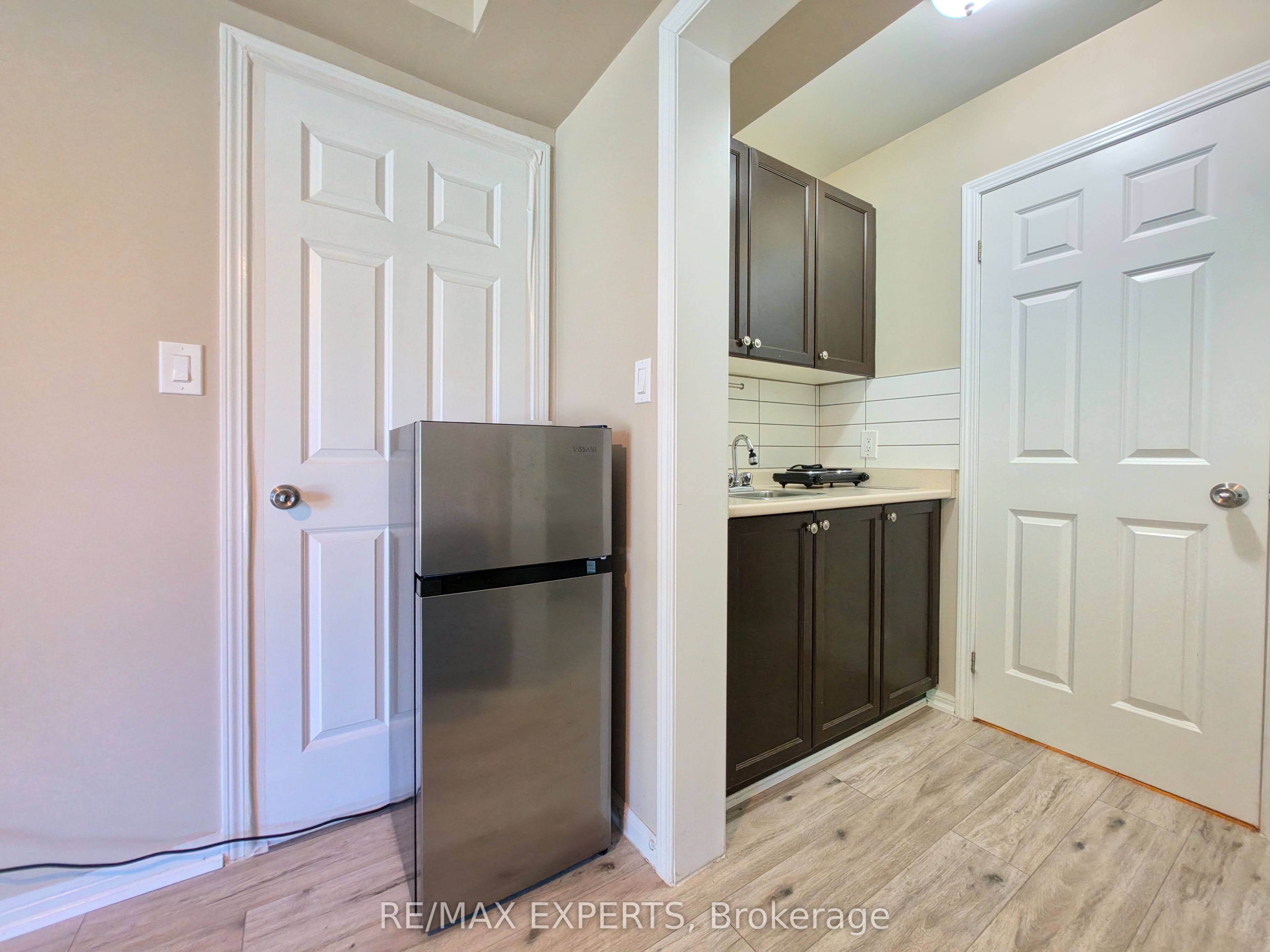 210 Magurn Gate Property Photo 7