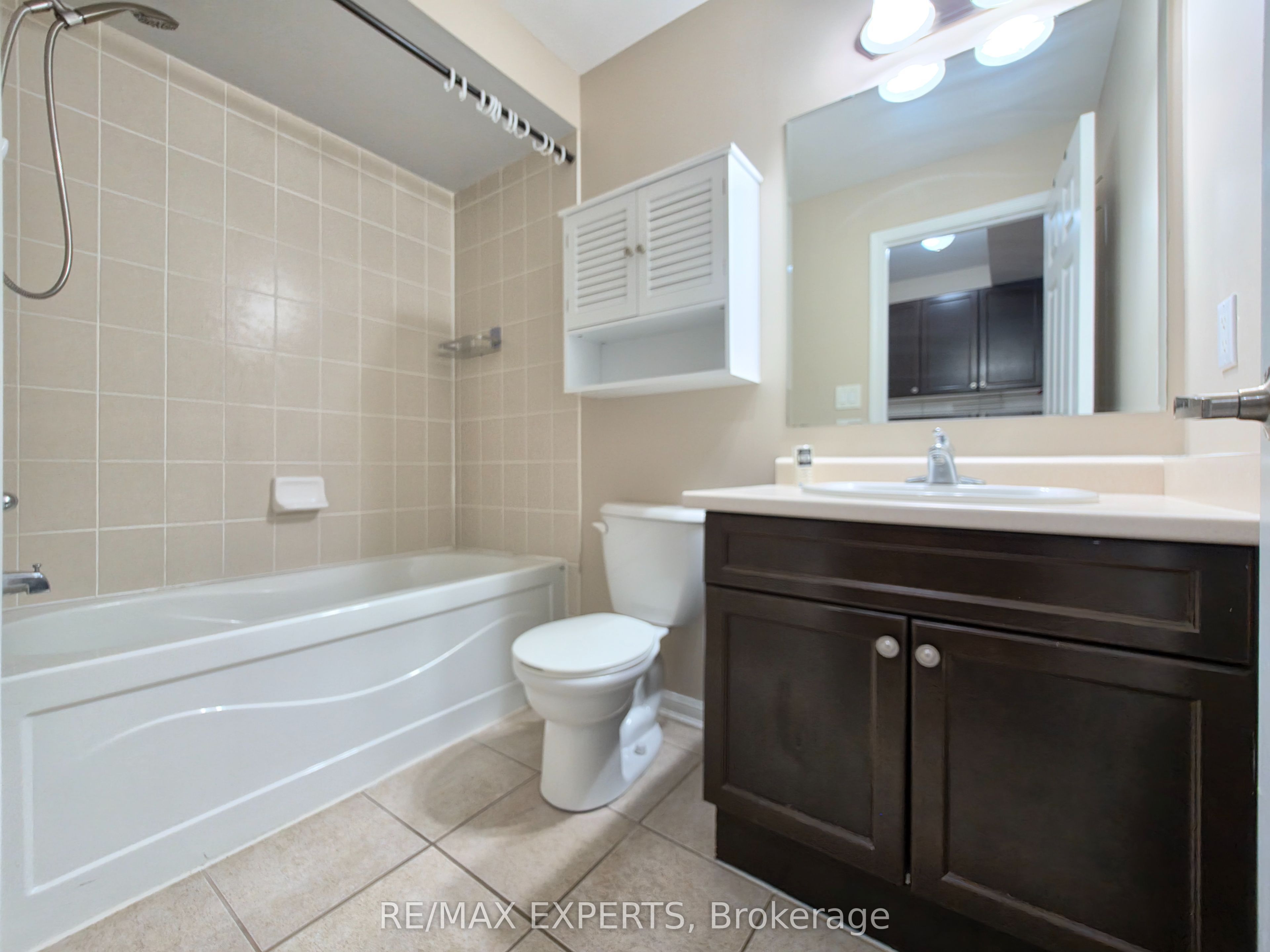 210 Magurn Gate Property Photo 9