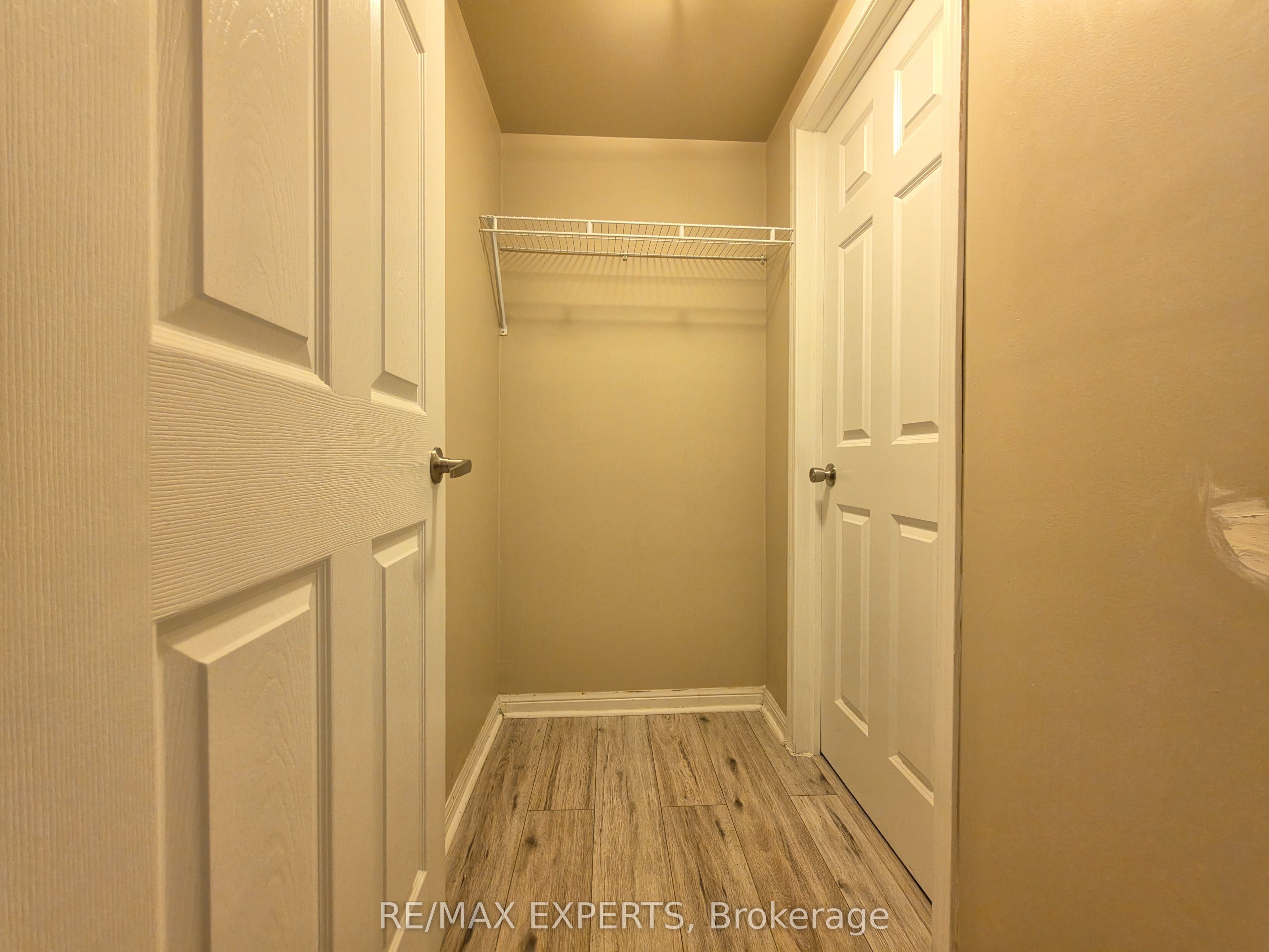 210 Magurn Gate Property Photo 10