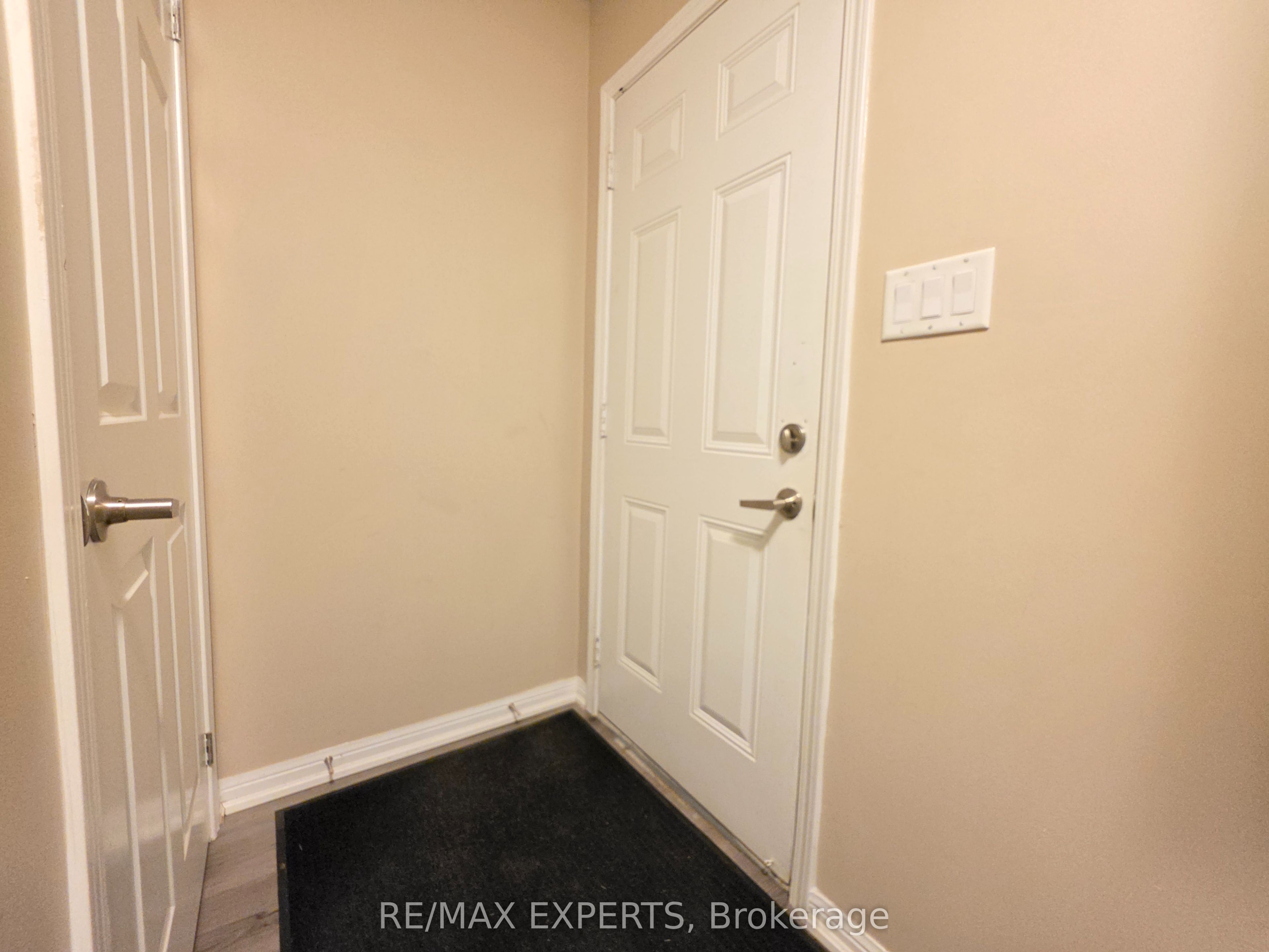 210 Magurn Gate Property Photo 12