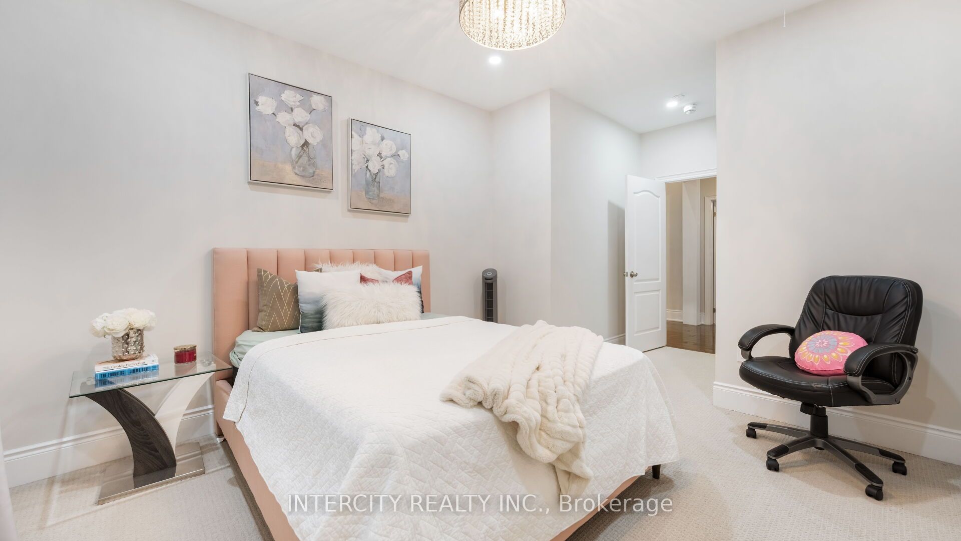 29 Chiming Road Property Photo 41