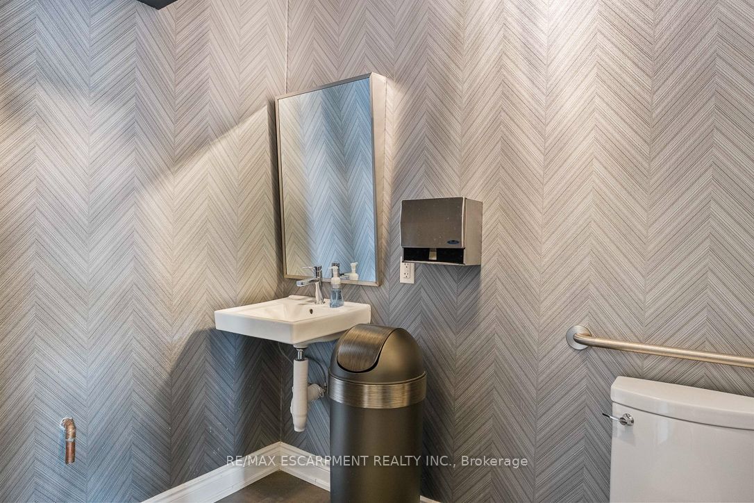 11 Bronte Road 36 Property Photo 13