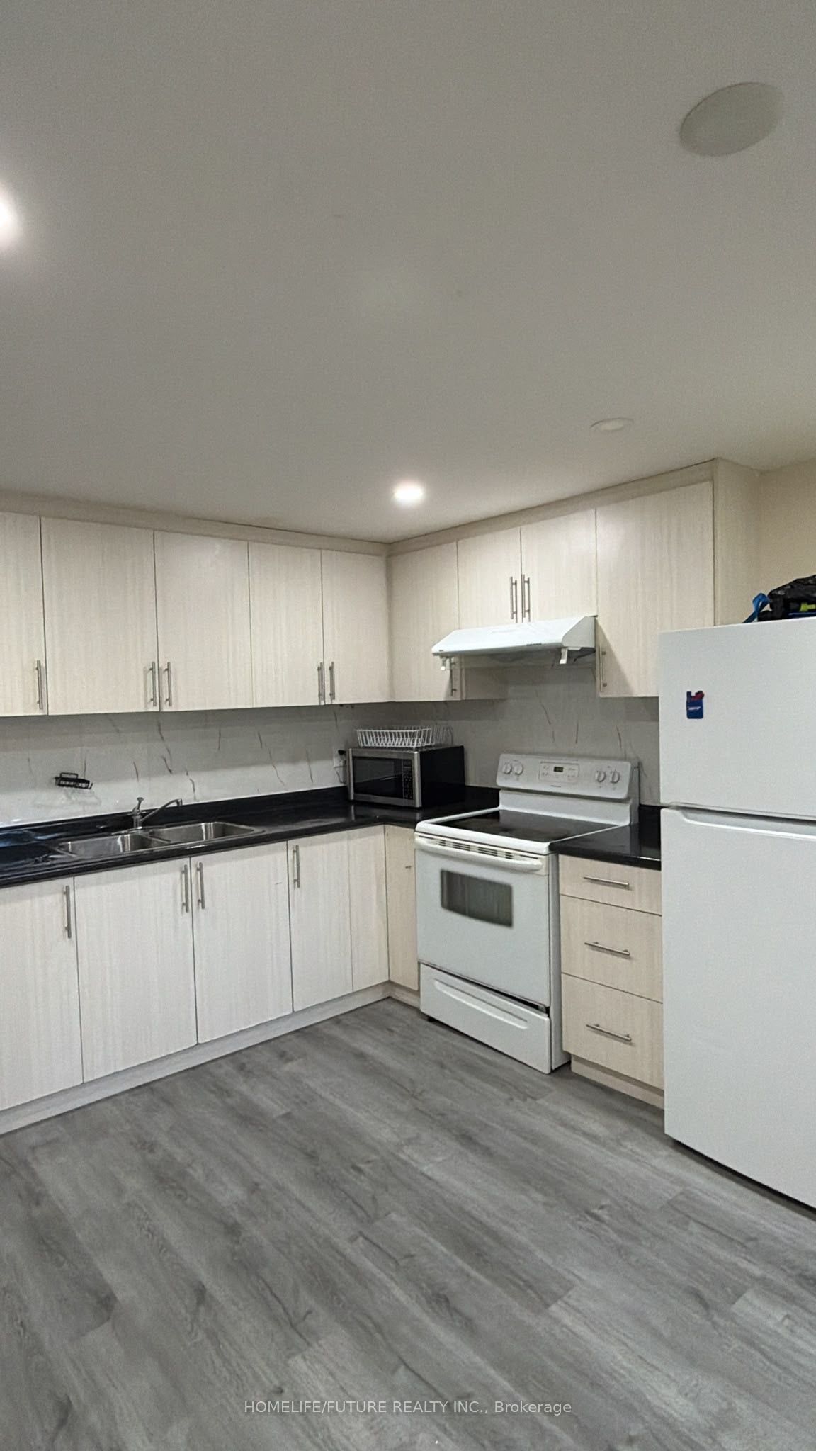 21 Floribunda Crescent Bsmt Property Photo 5