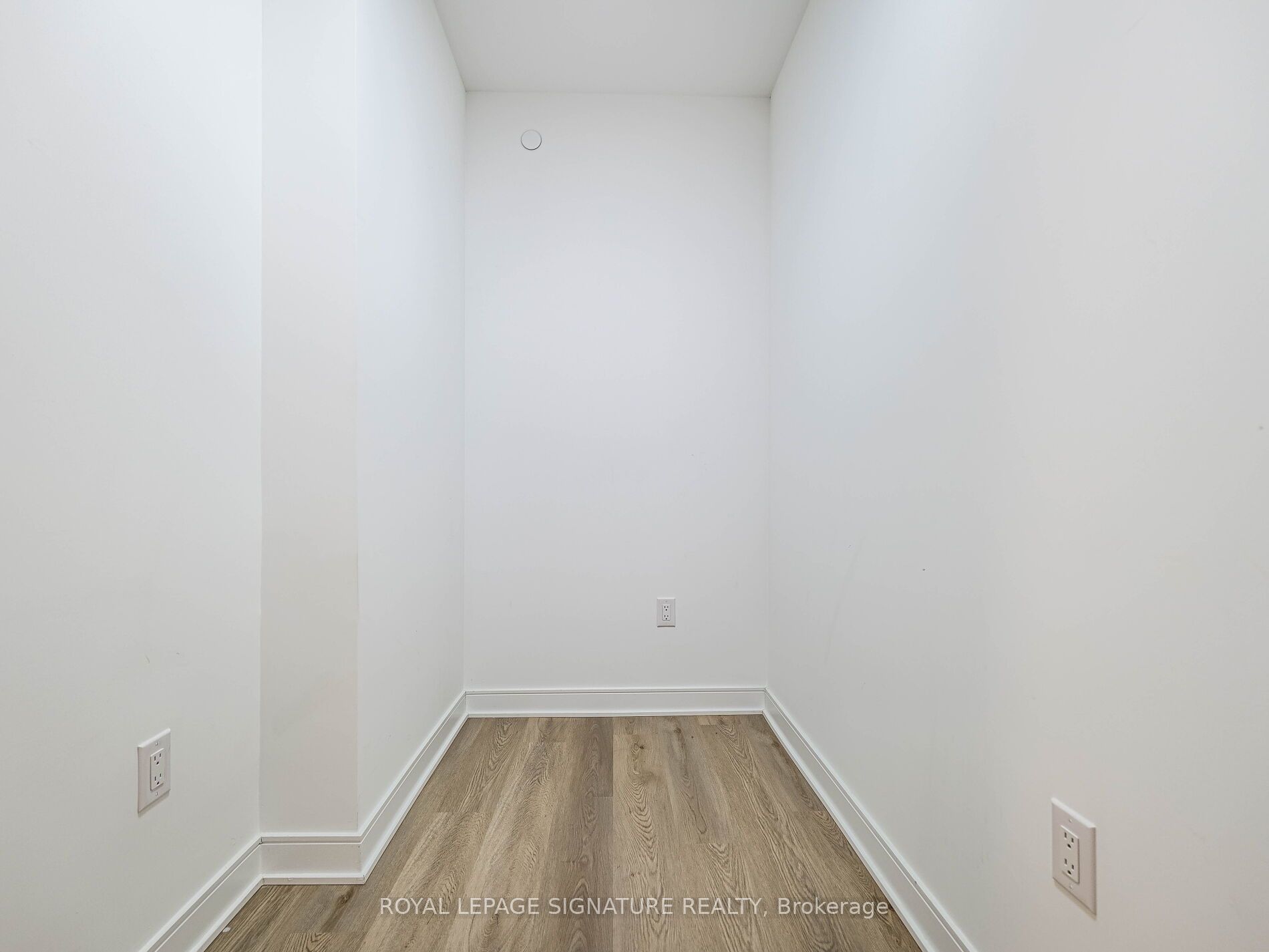 86 Dundas Street E 622 Property Photo 7