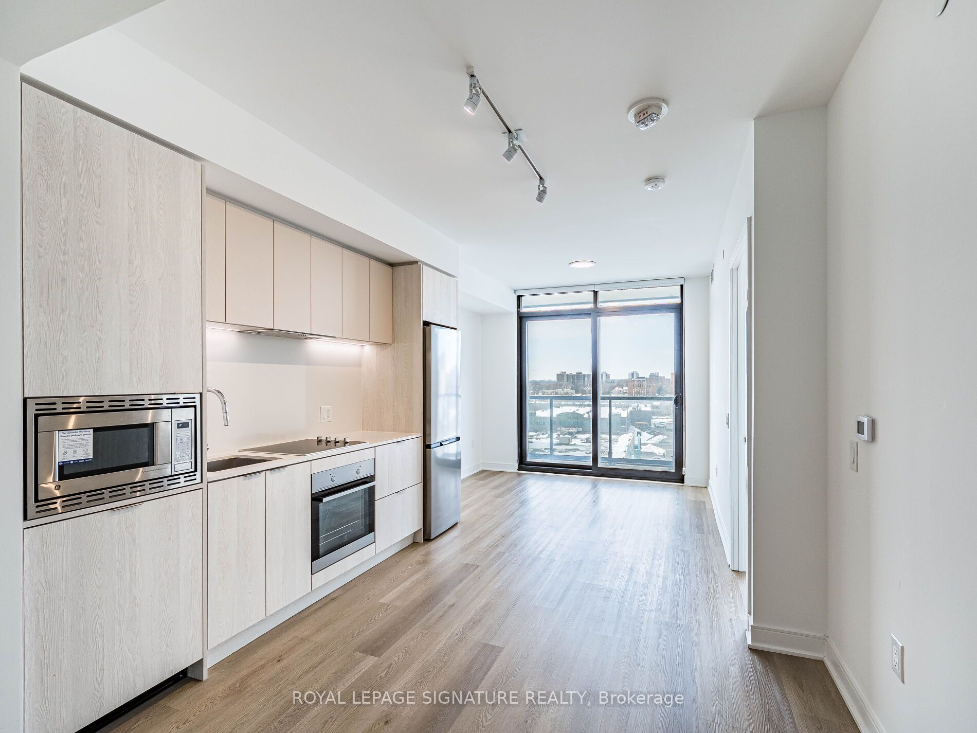 86 Dundas Street E 622 Property Photo 8