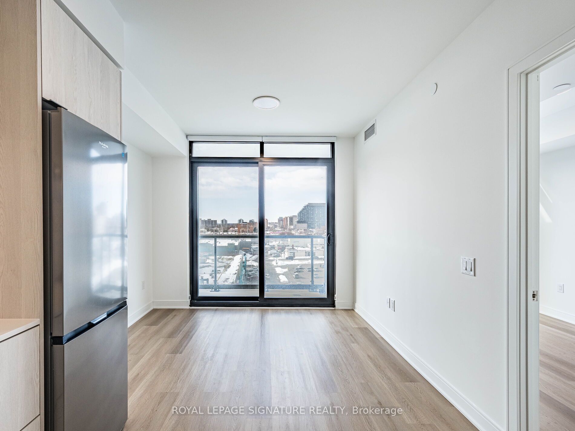 86 Dundas Street E 622 Property Photo 9