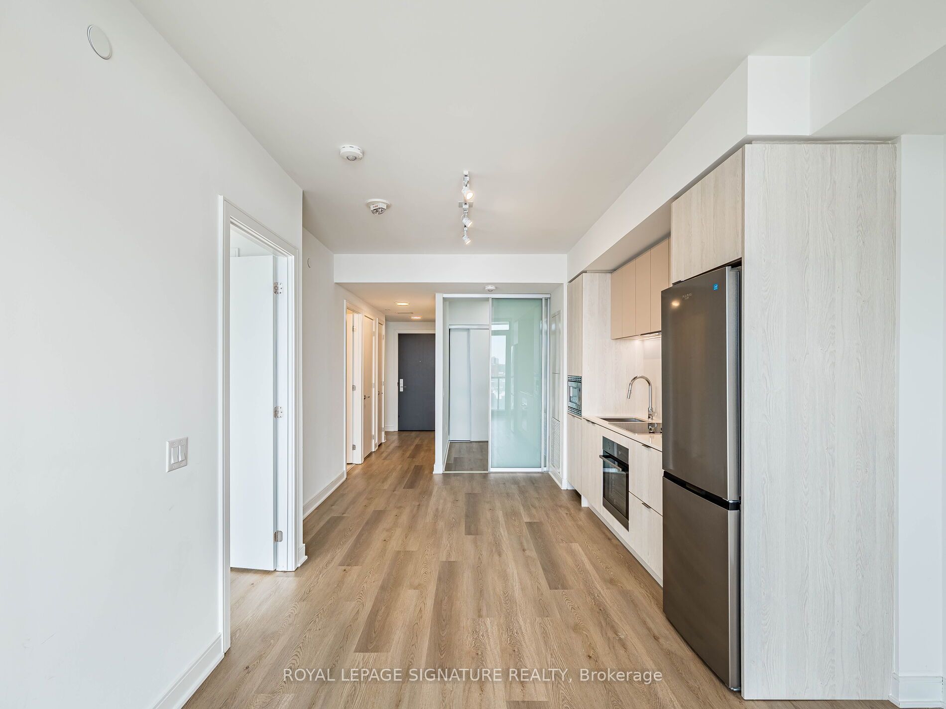 86 Dundas Street E 622 Property Photo 14
