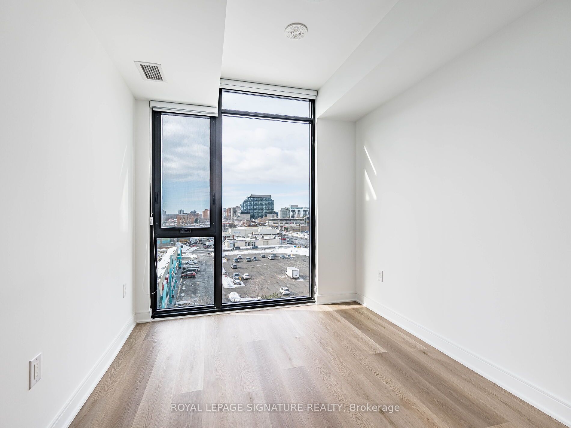 86 Dundas Street E 622 Property Photo 25