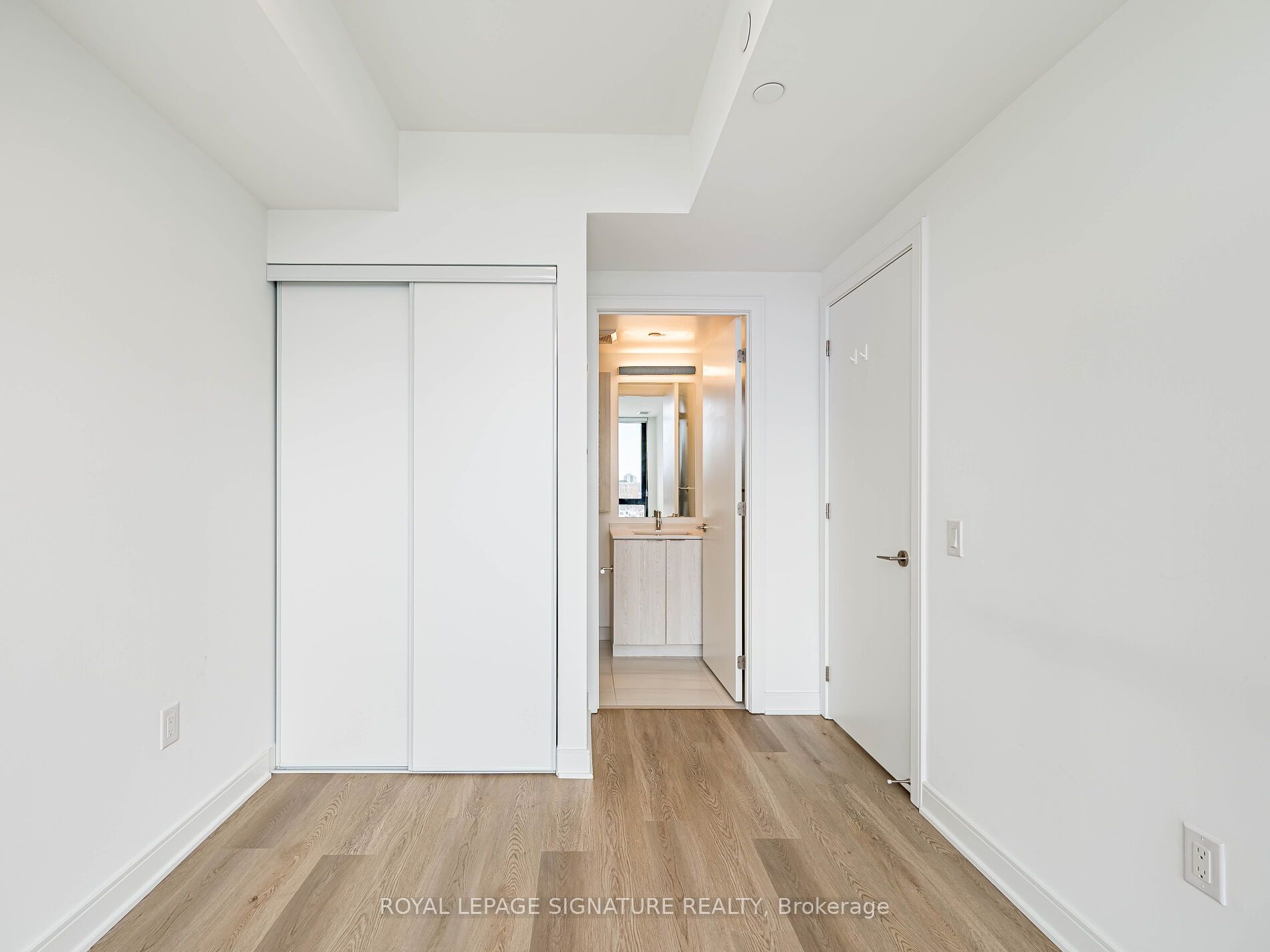 86 Dundas Street E 622 Property Photo 26