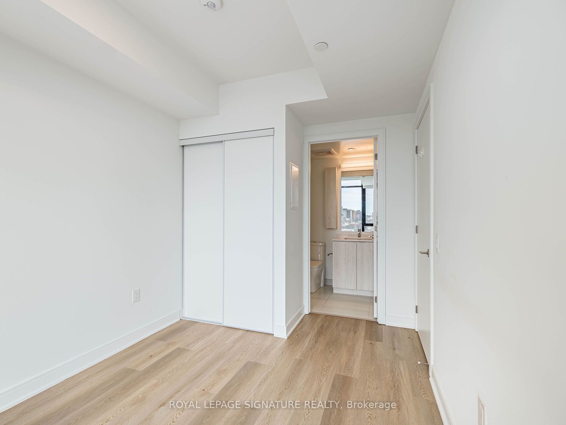 86 Dundas Street E 622 Property Photo 27