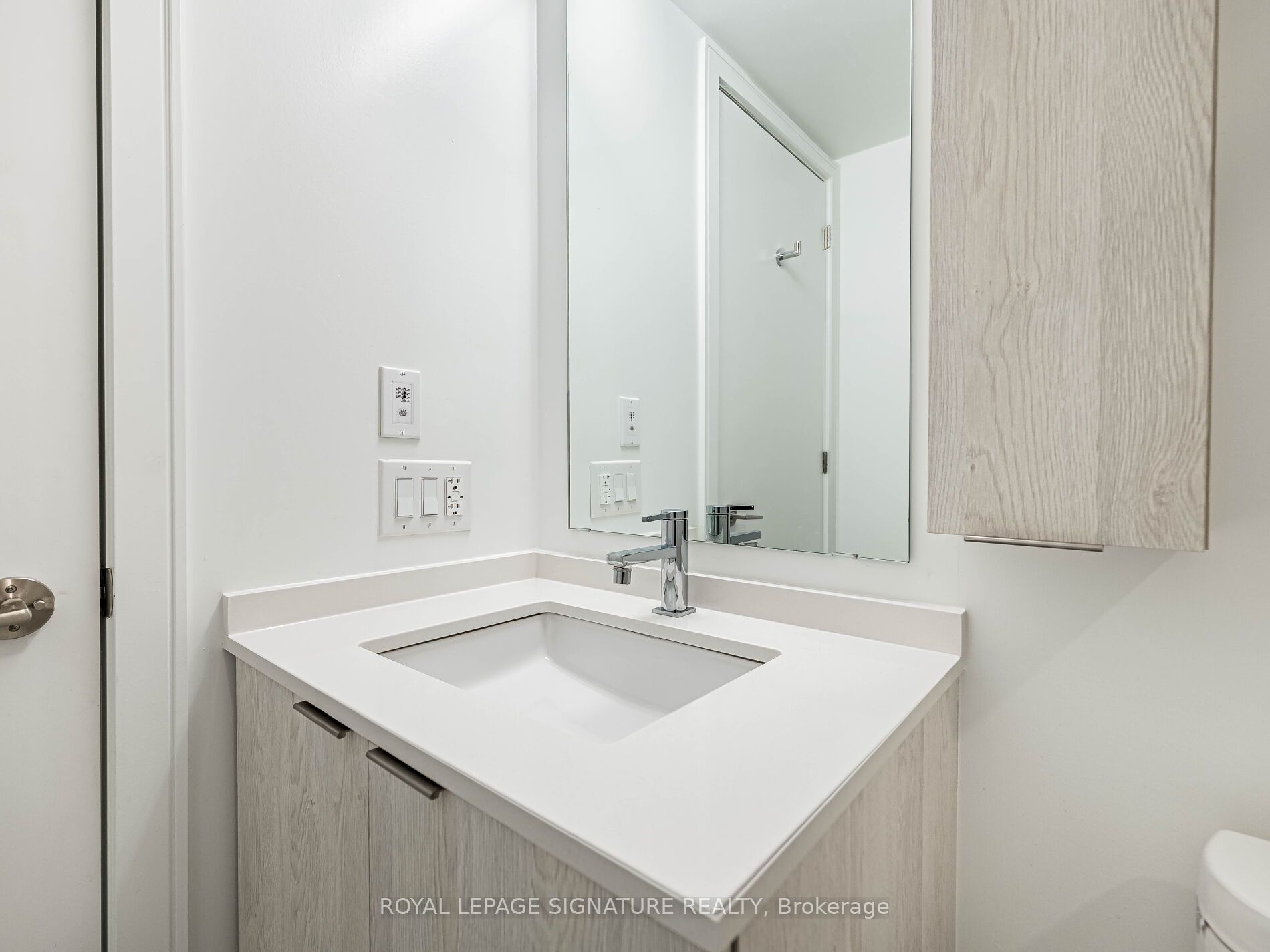 86 Dundas Street E 622 Property Photo 33