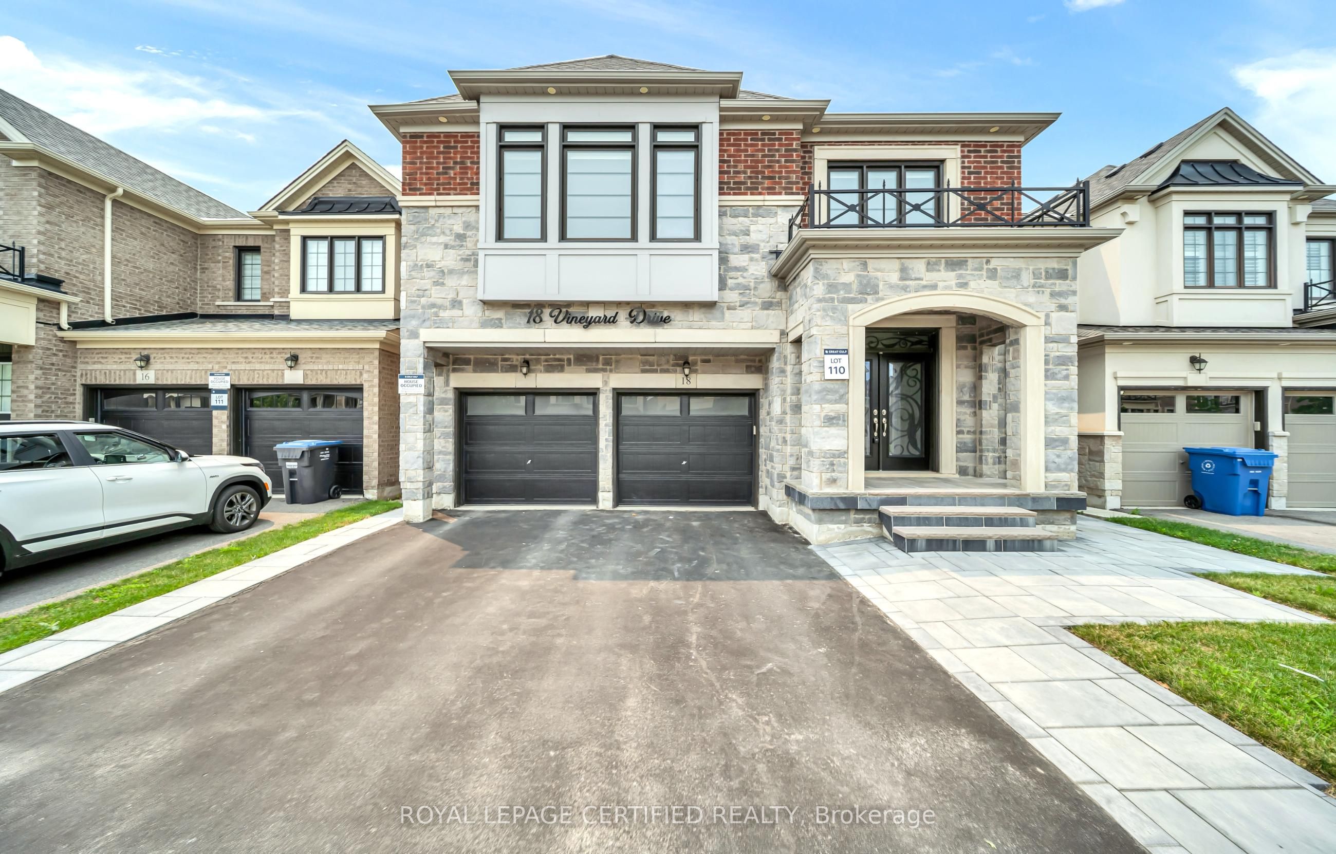 18 Vineyard Drive Property Photo 2