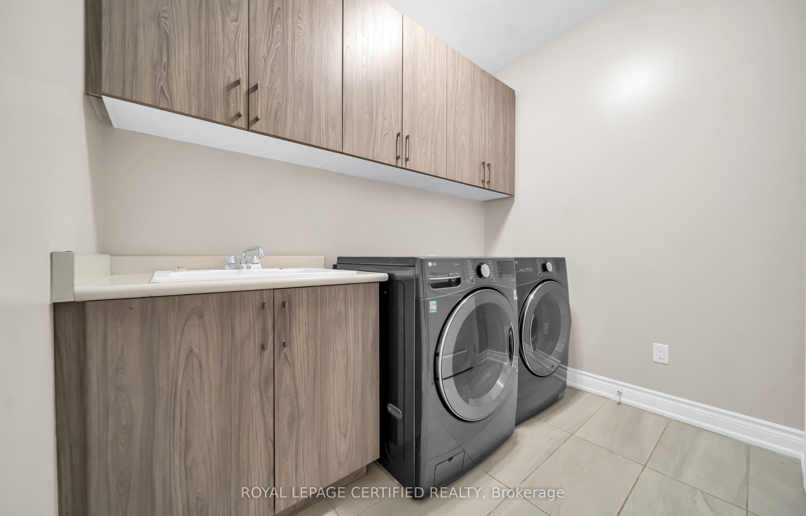 18 Vineyard Drive Property Photo 7