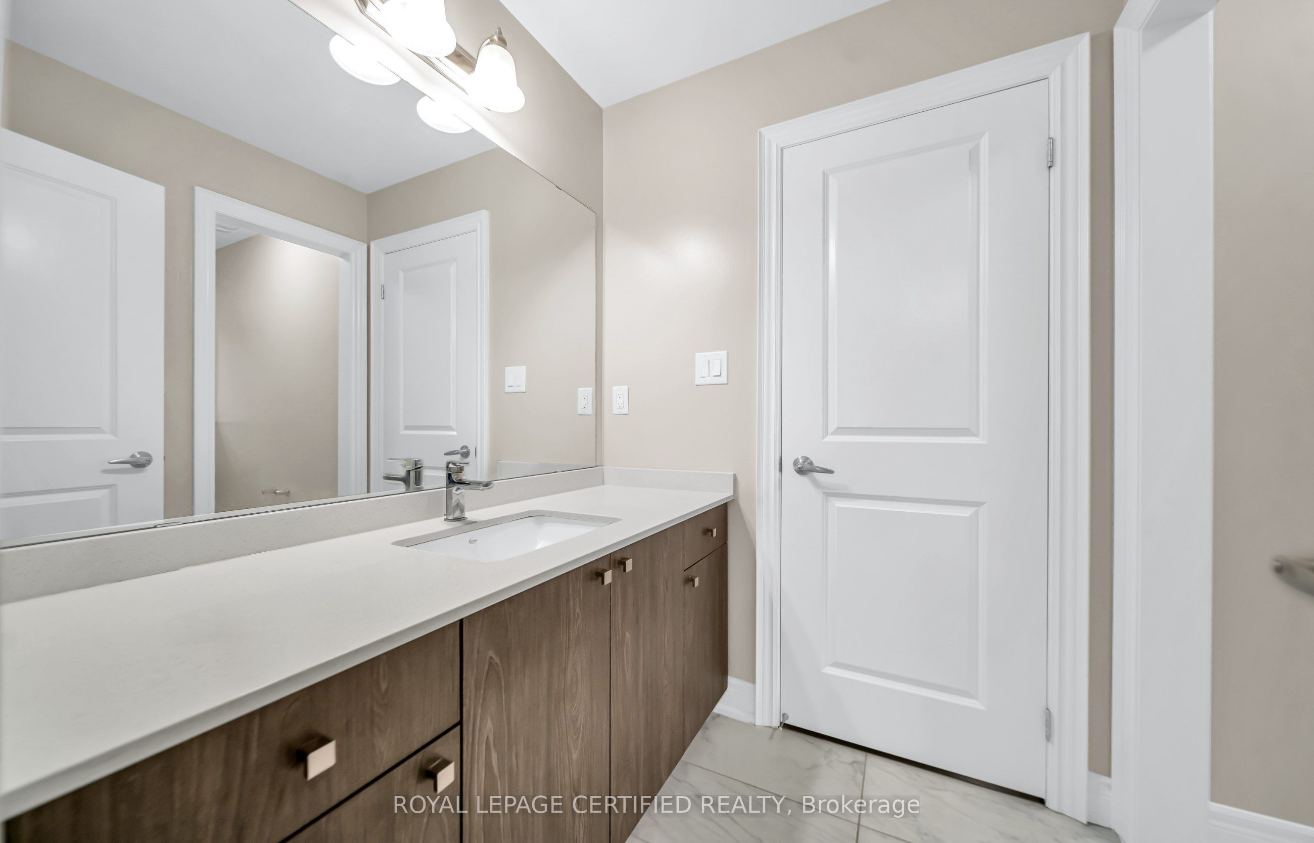 18 Vineyard Drive Property Photo 30