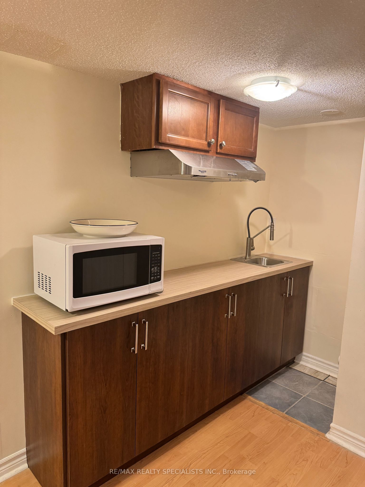 5475 Freshwater Drive Bsmt Property Photo 7
