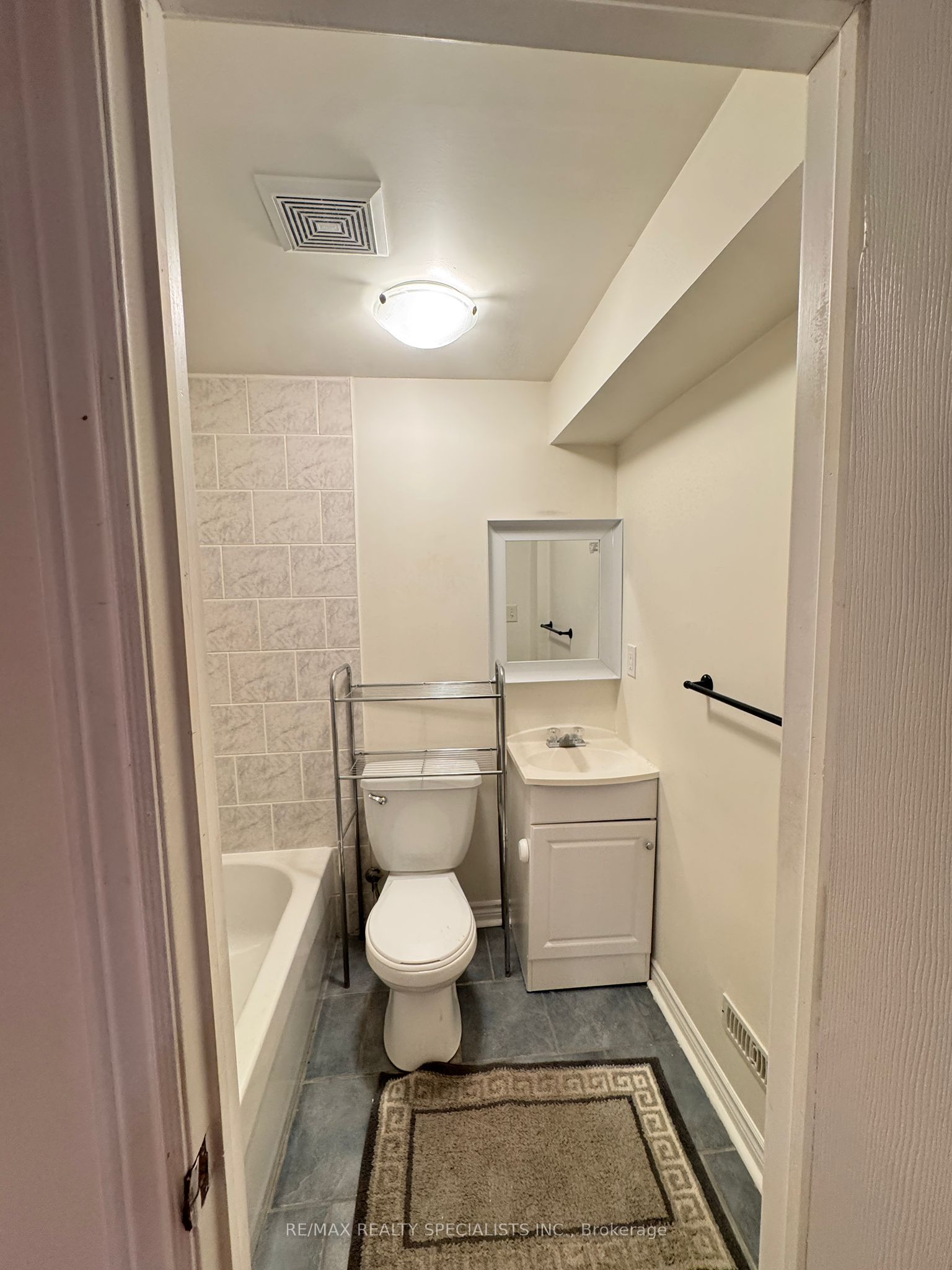 5475 Freshwater Drive Bsmt Property Photo 10
