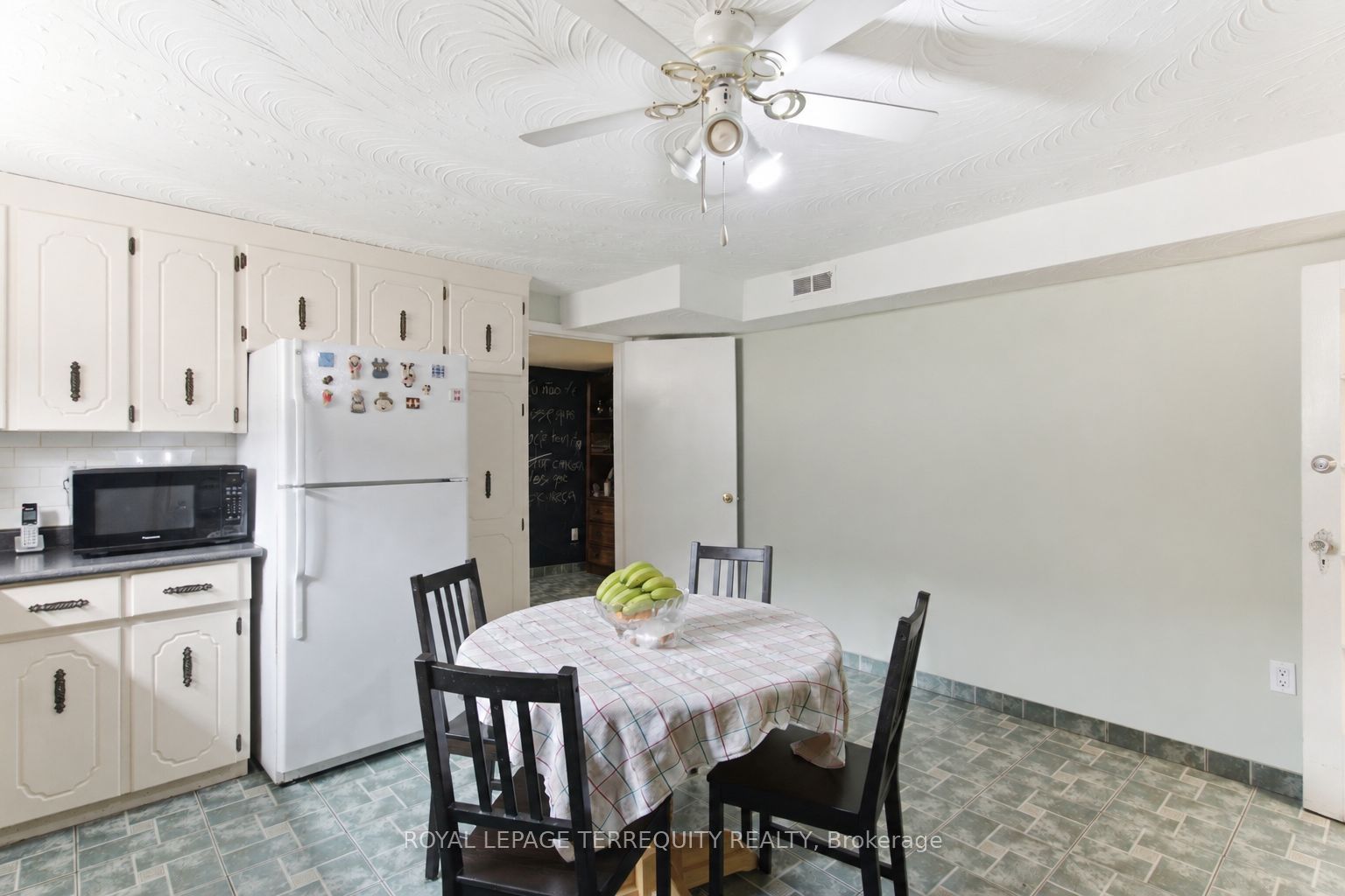 21 Buckland Road Property Photo 29