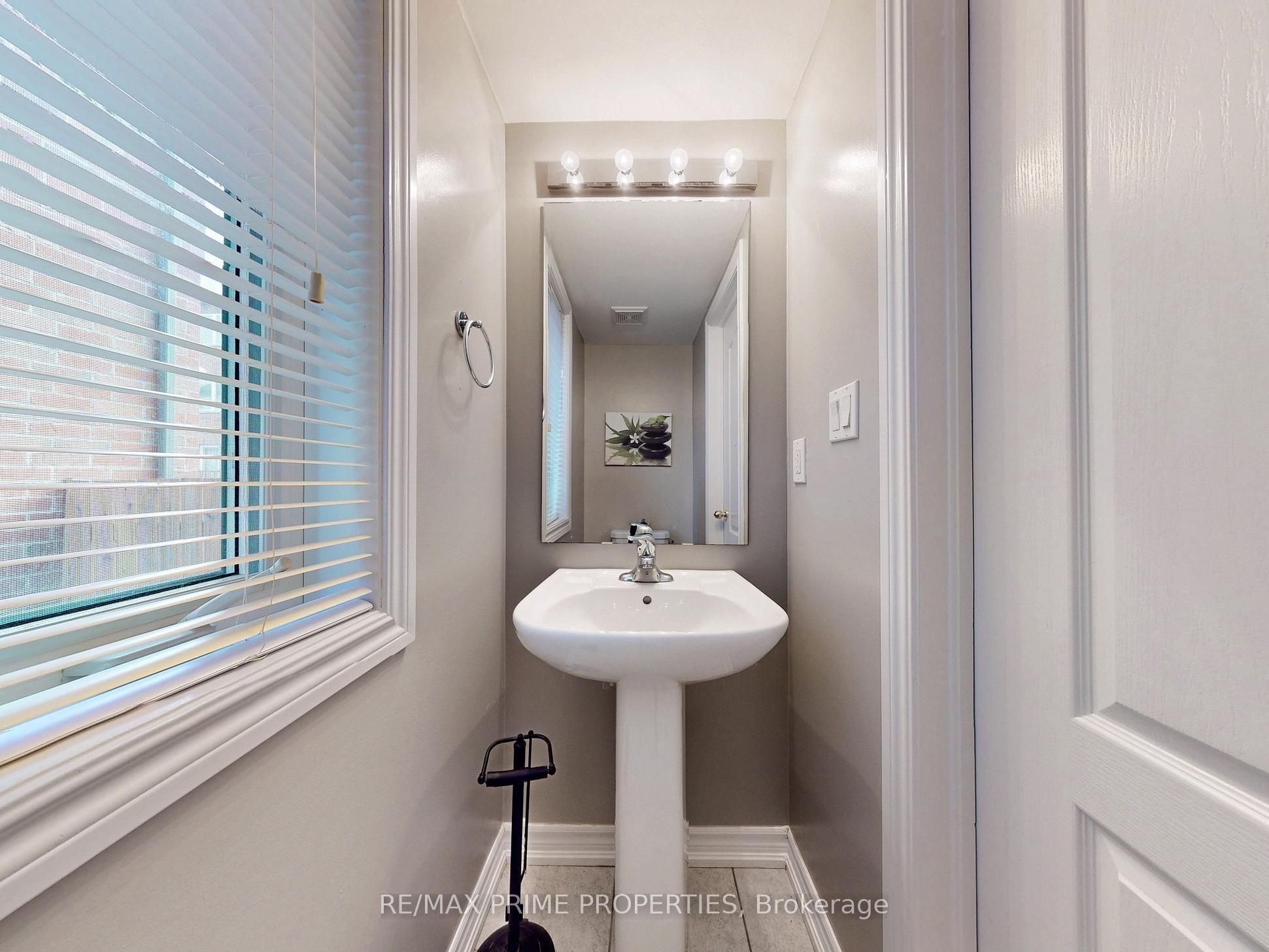 21 Sprucewood Road Property Photo 7