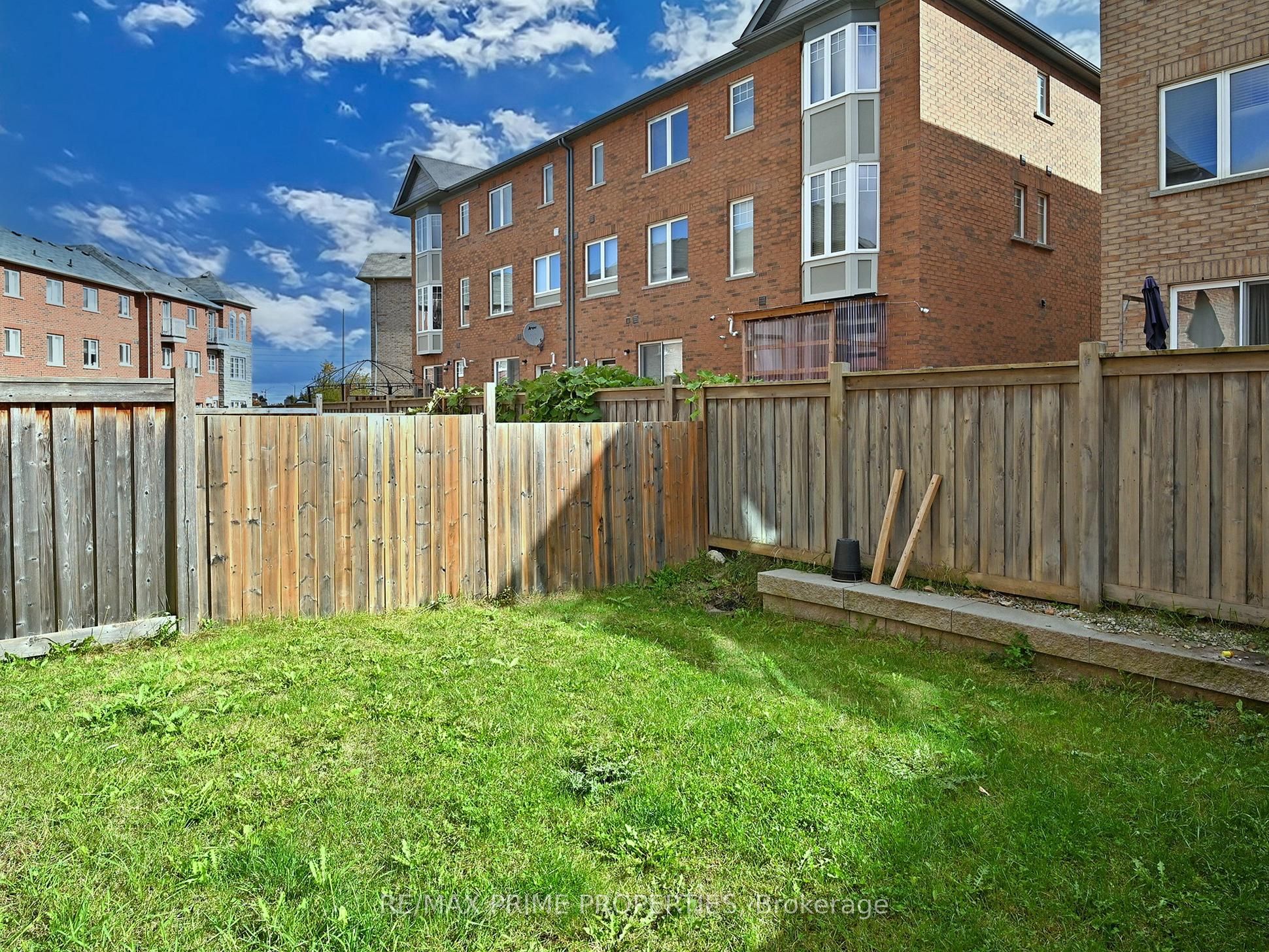 21 Sprucewood Road Property Photo 35