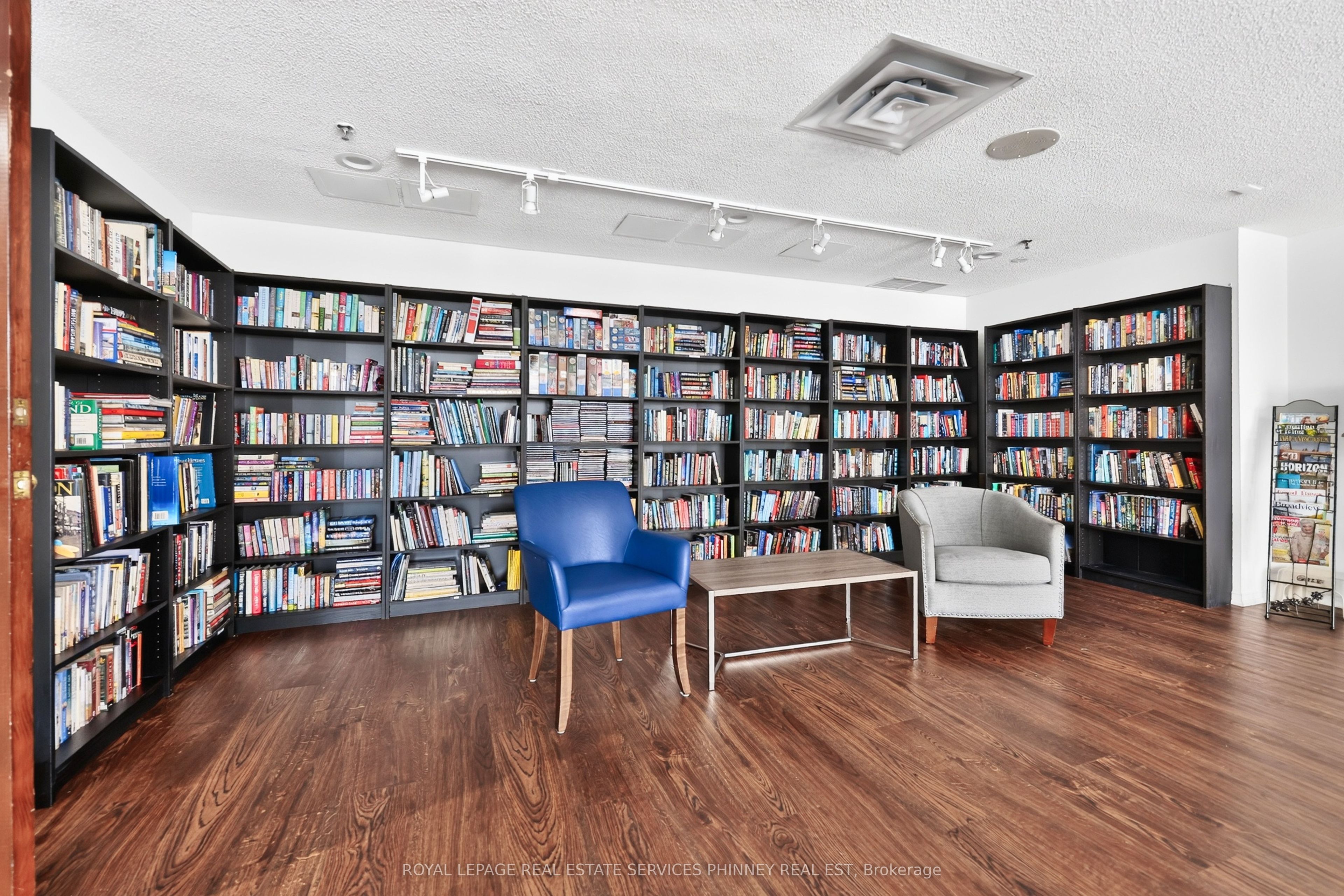 2511 Lakeshore Road W 407 Property Photo 35