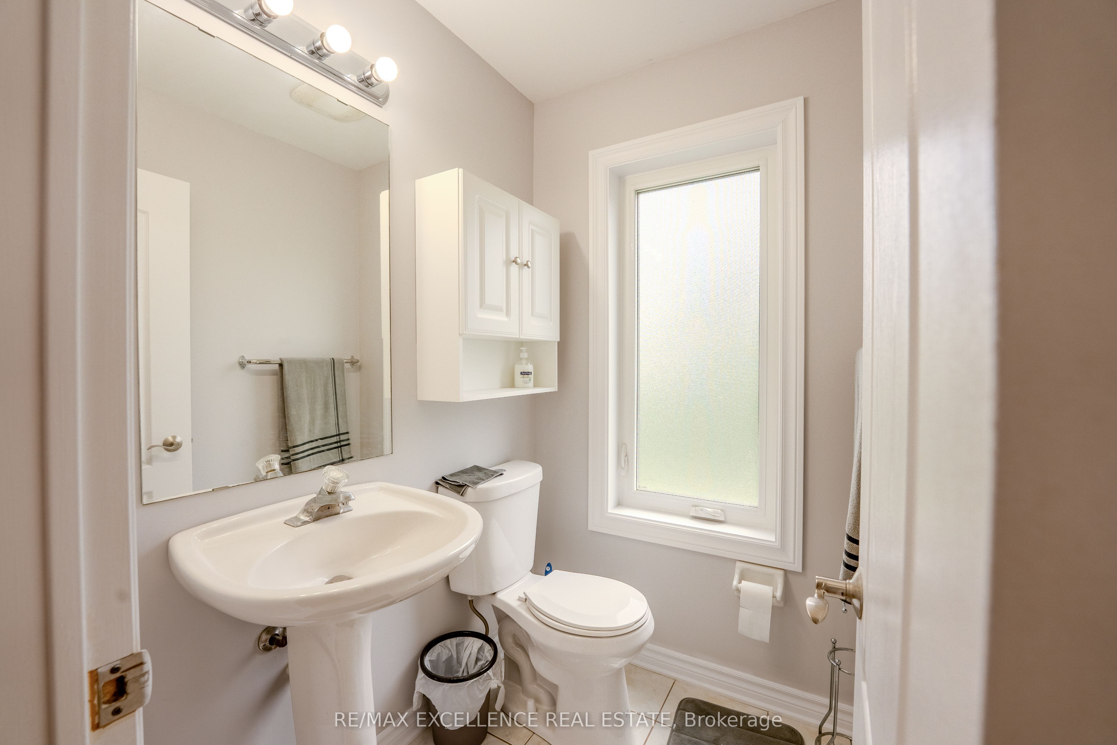 48 Ridgemore Crescent Property Photo 6