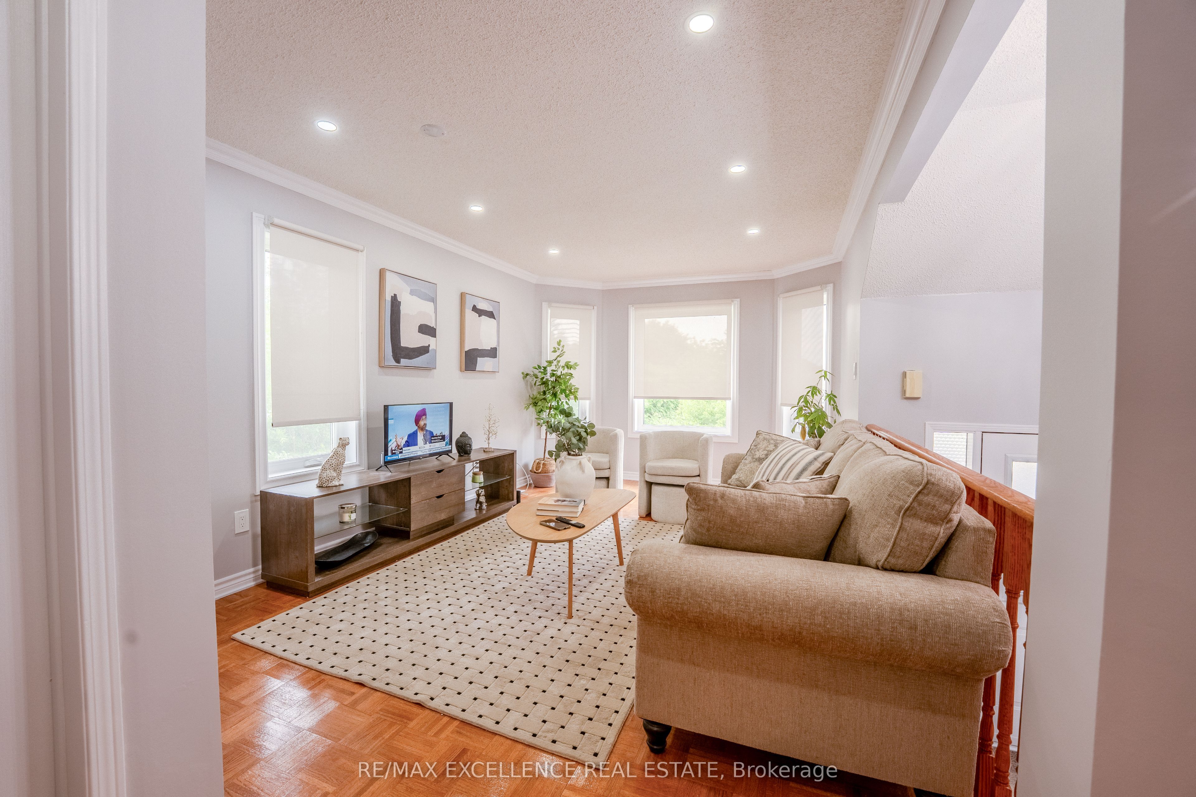 48 Ridgemore Crescent Property Photo 7