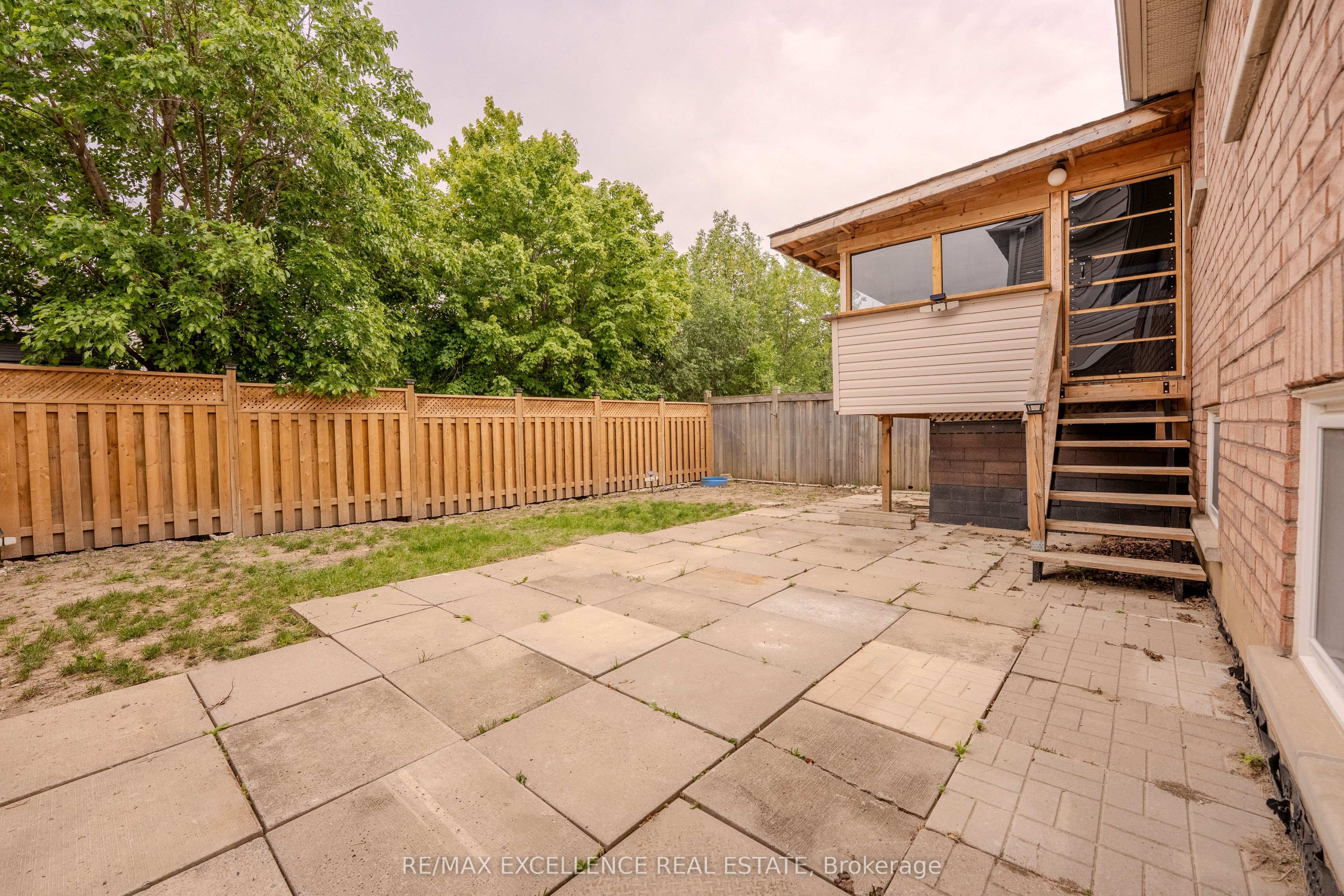 48 Ridgemore Crescent Property Photo 28