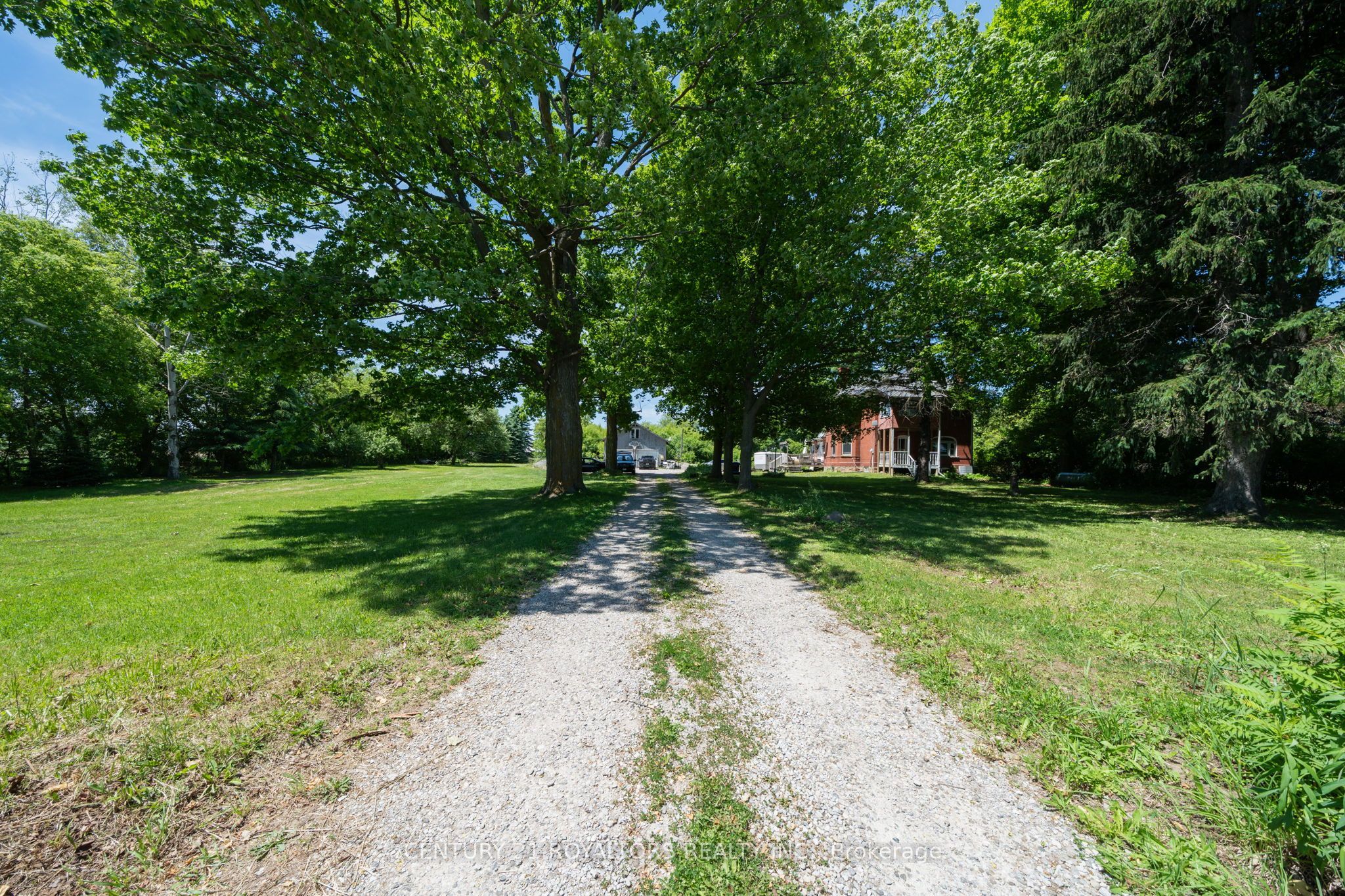 5112 King Street Property Photo 5