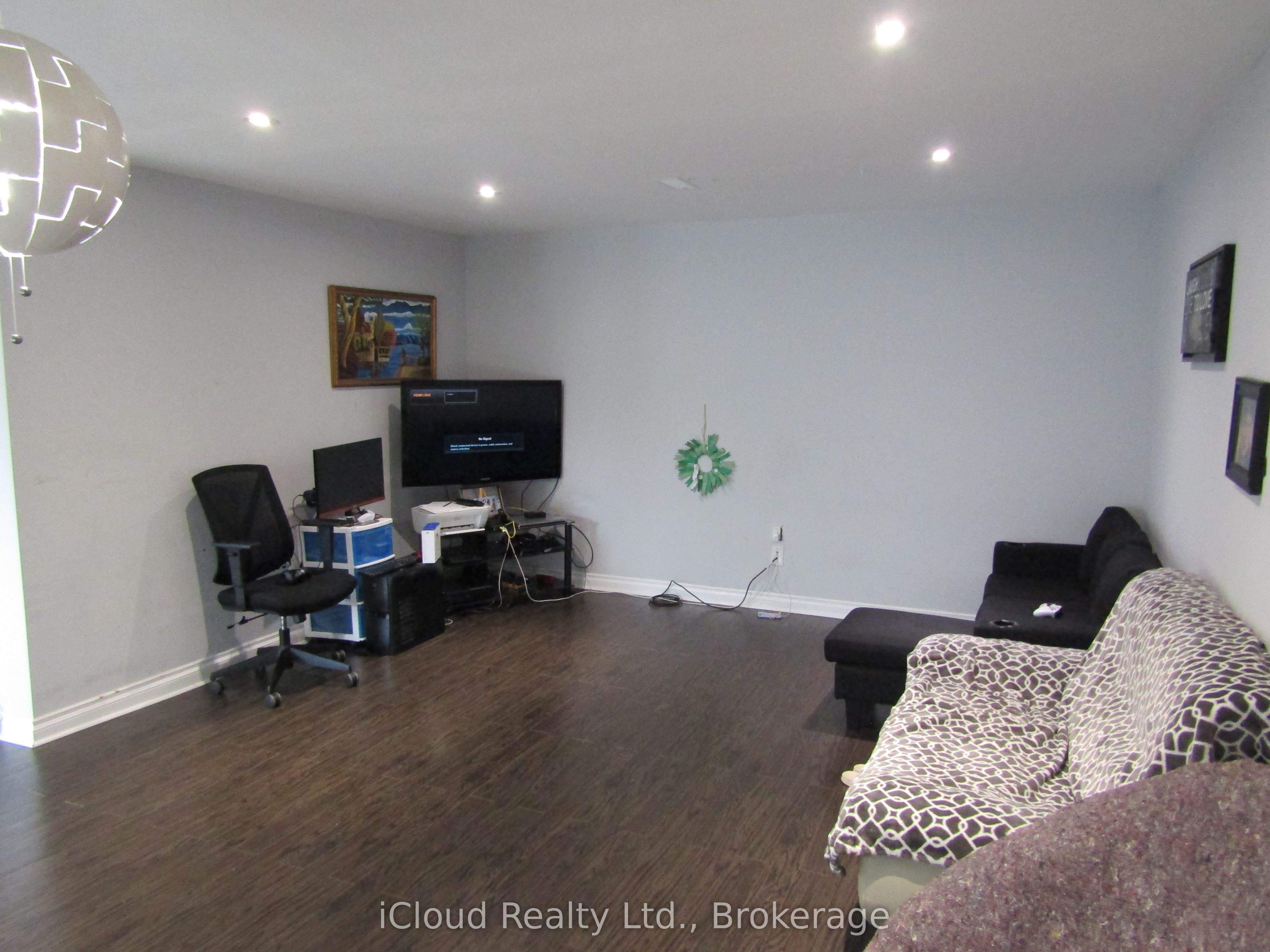 170 Troiless Street Property Photo 6