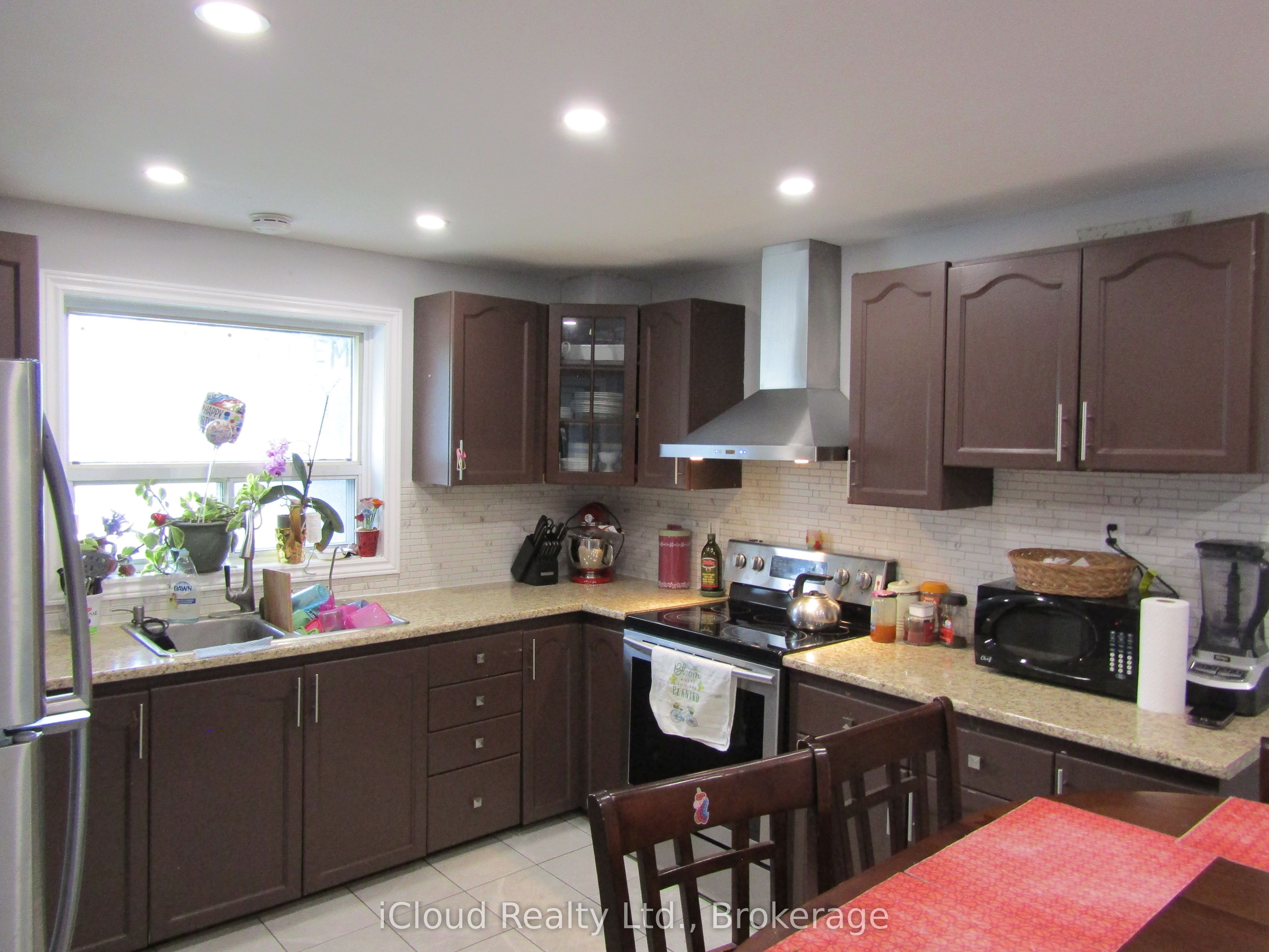170 Troiless Street Property Photo 7