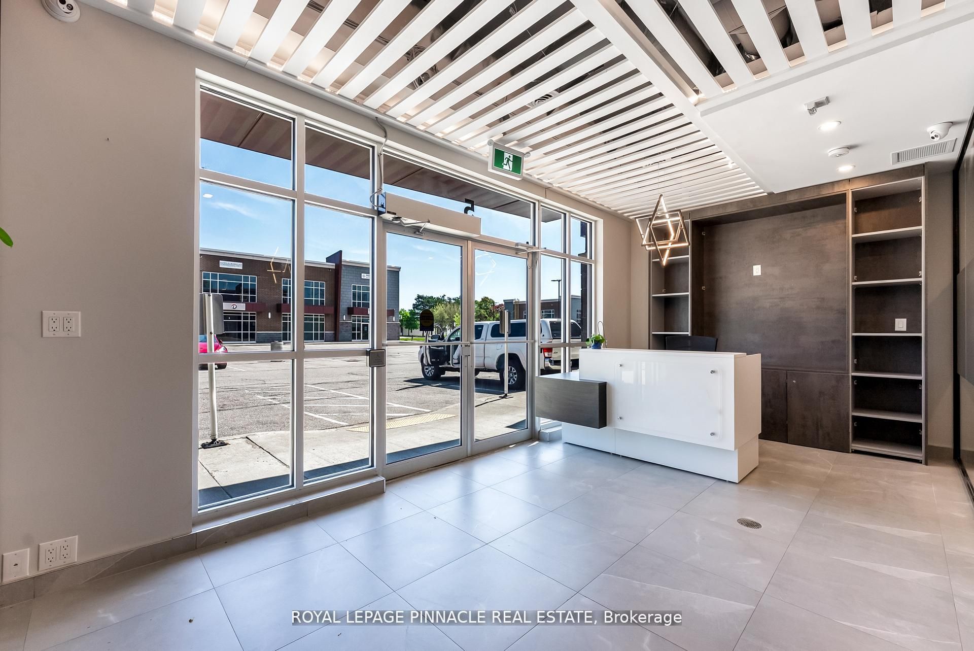 233 Speers Road 5-c Property Photo 8
