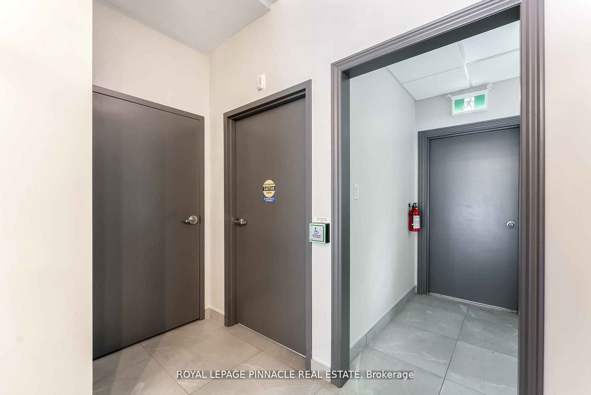 233 Speers Road 5-c Property Photo 15