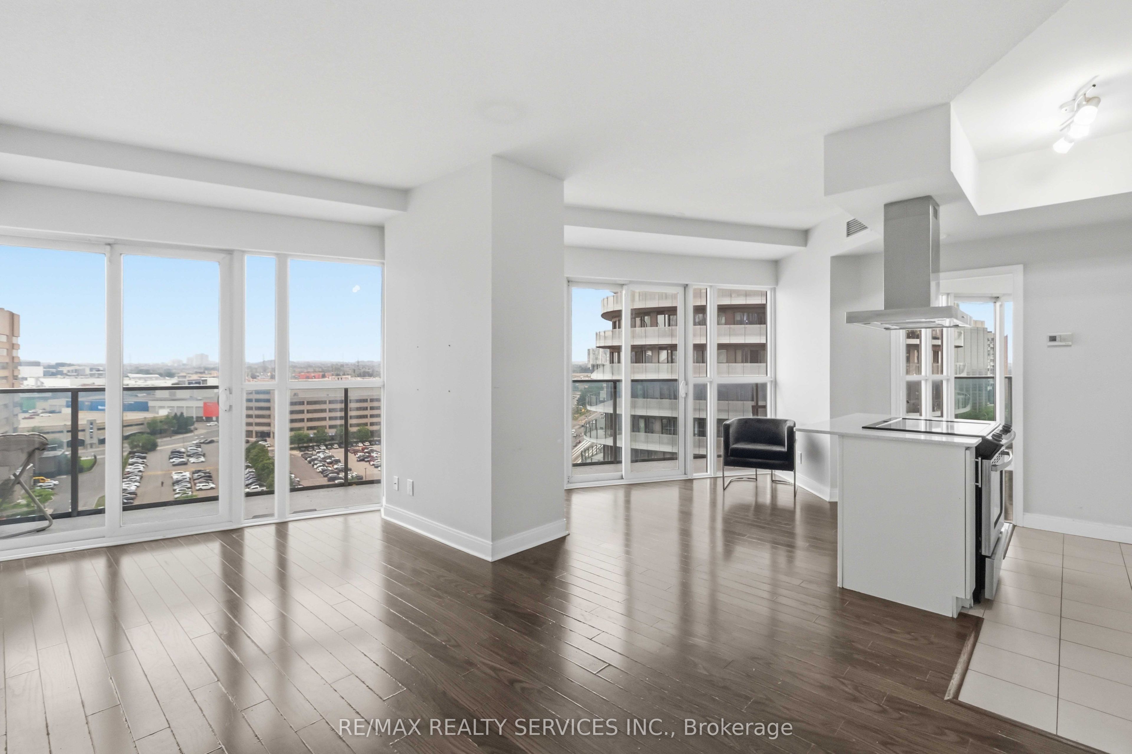 60 Absolute Avenue 1405 Property Photo 8