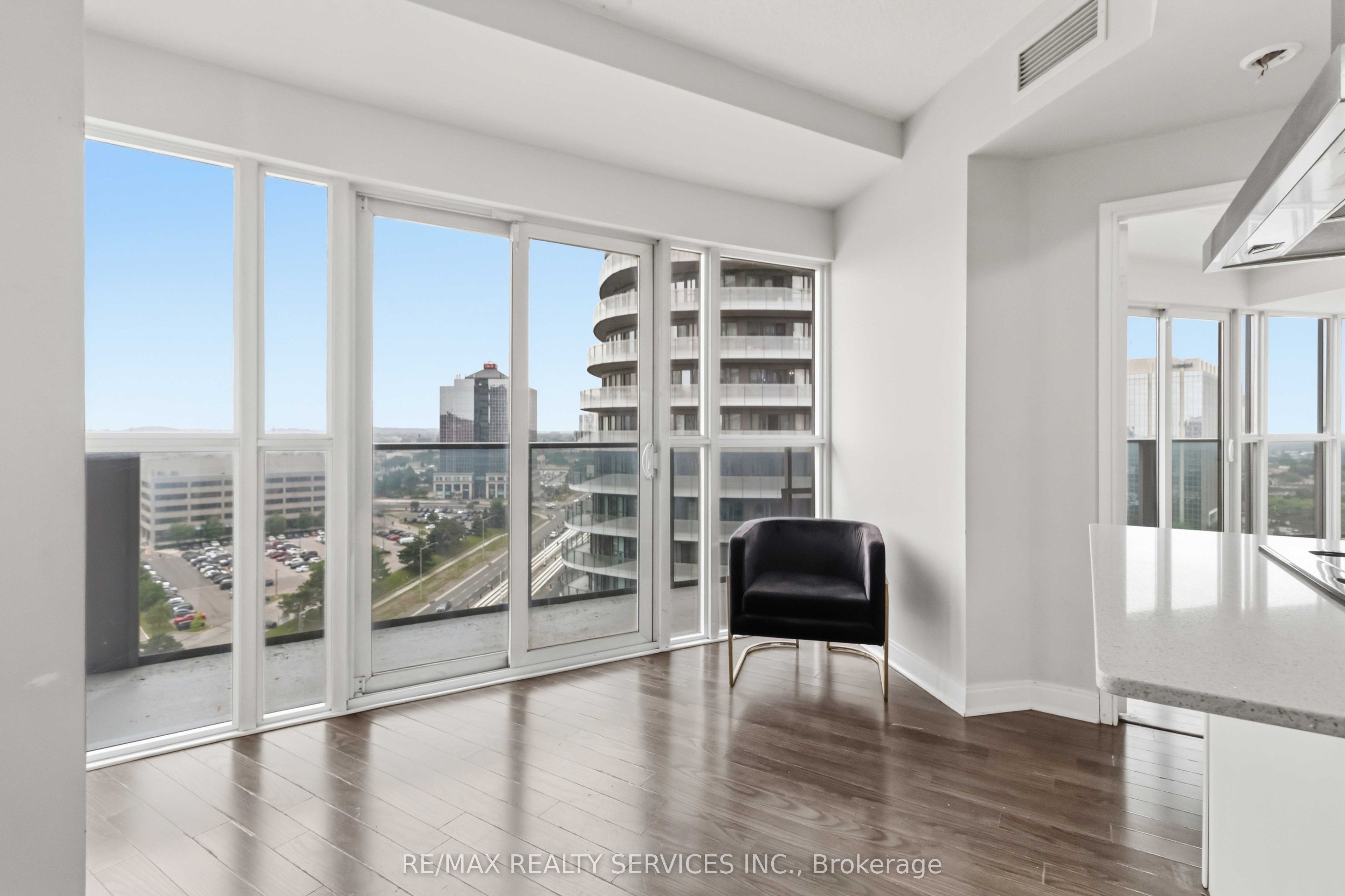 60 Absolute Avenue 1405 Property Photo 13