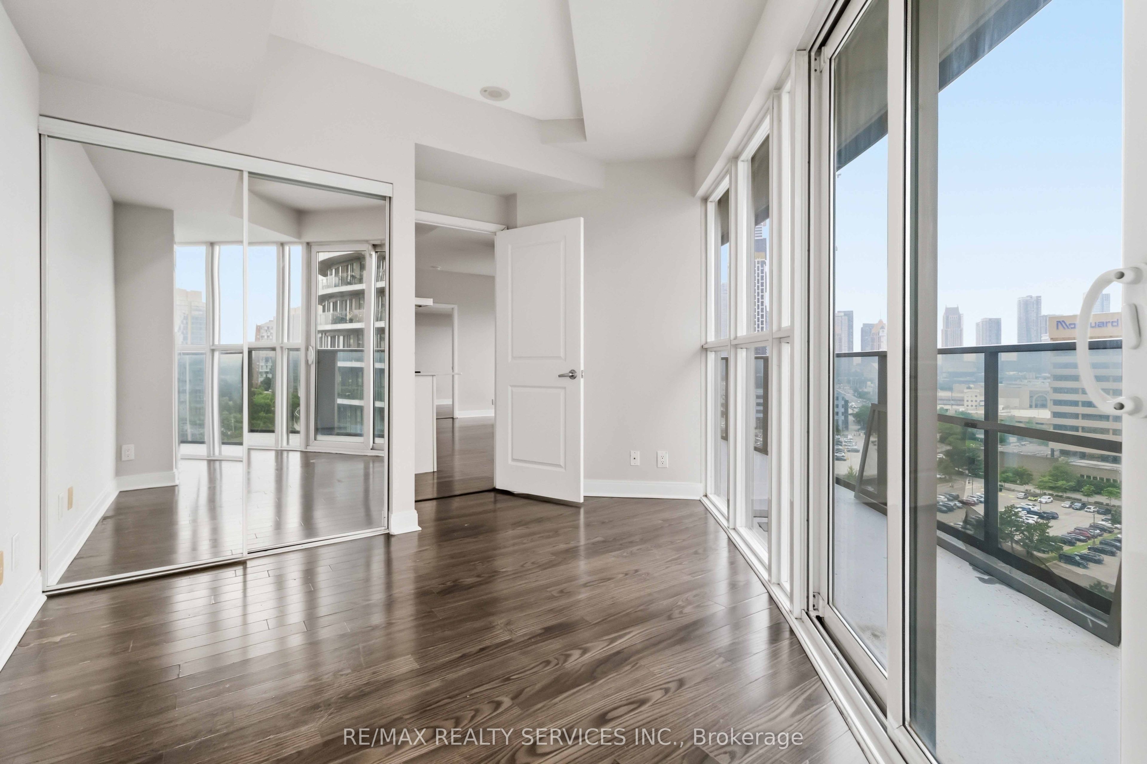 60 Absolute Avenue 1405 Property Photo 27