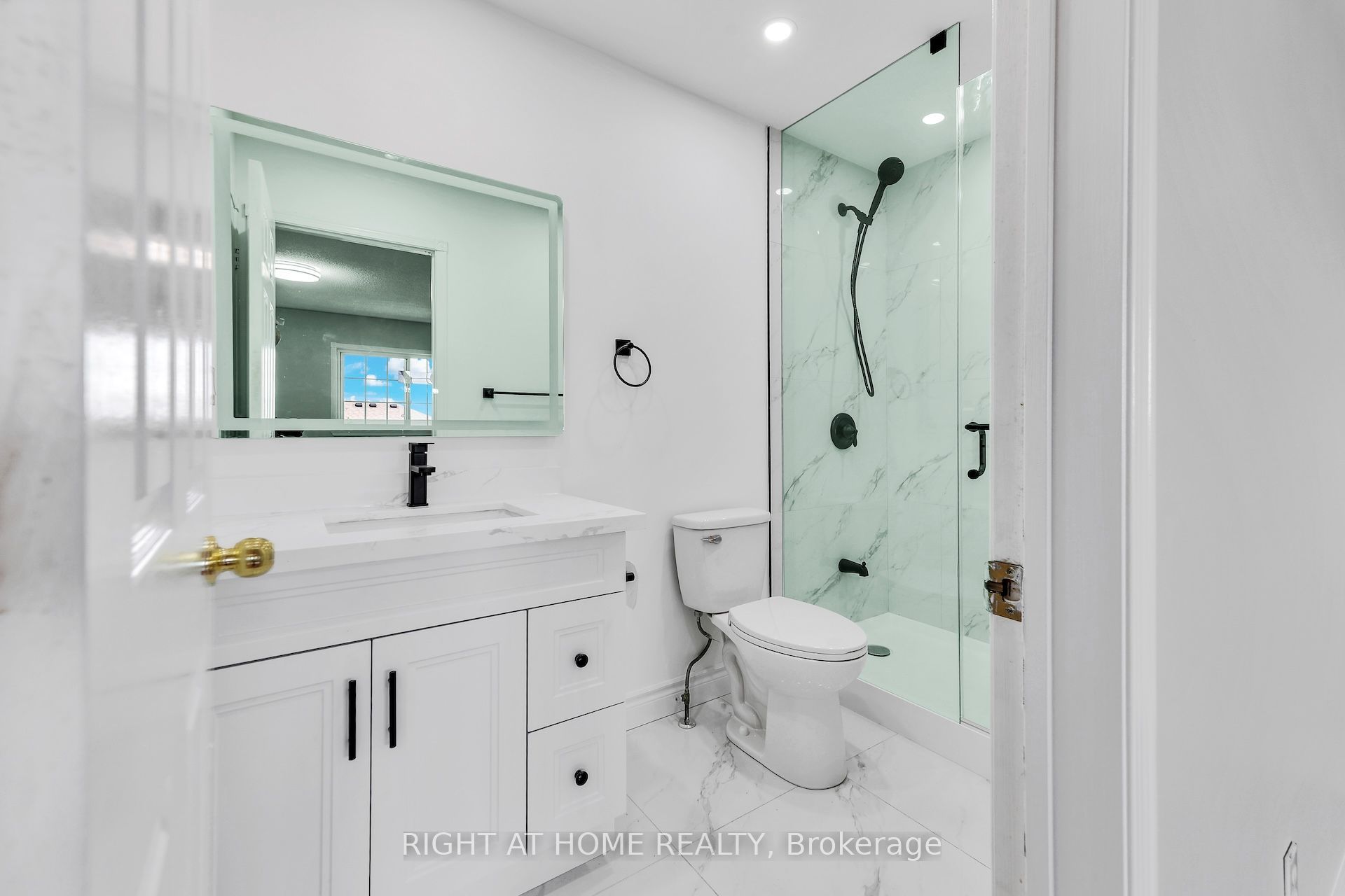 5260 Mcfarren Boulevard 7 Property Photo 17